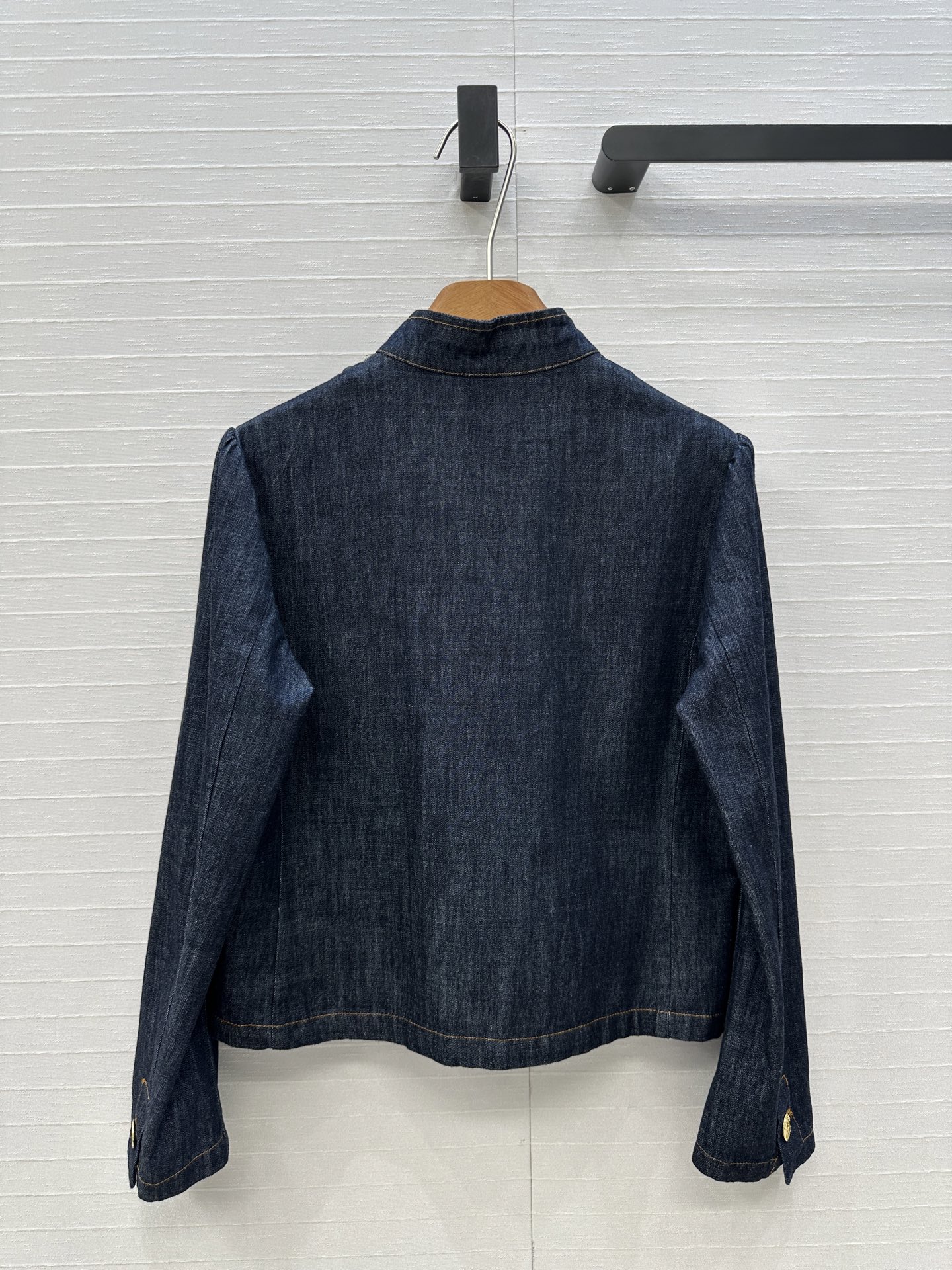 “Waterbait Cowboy Coat: Classic, Recreational Female Suit P667 with Customized Accessories” - 图片 9
