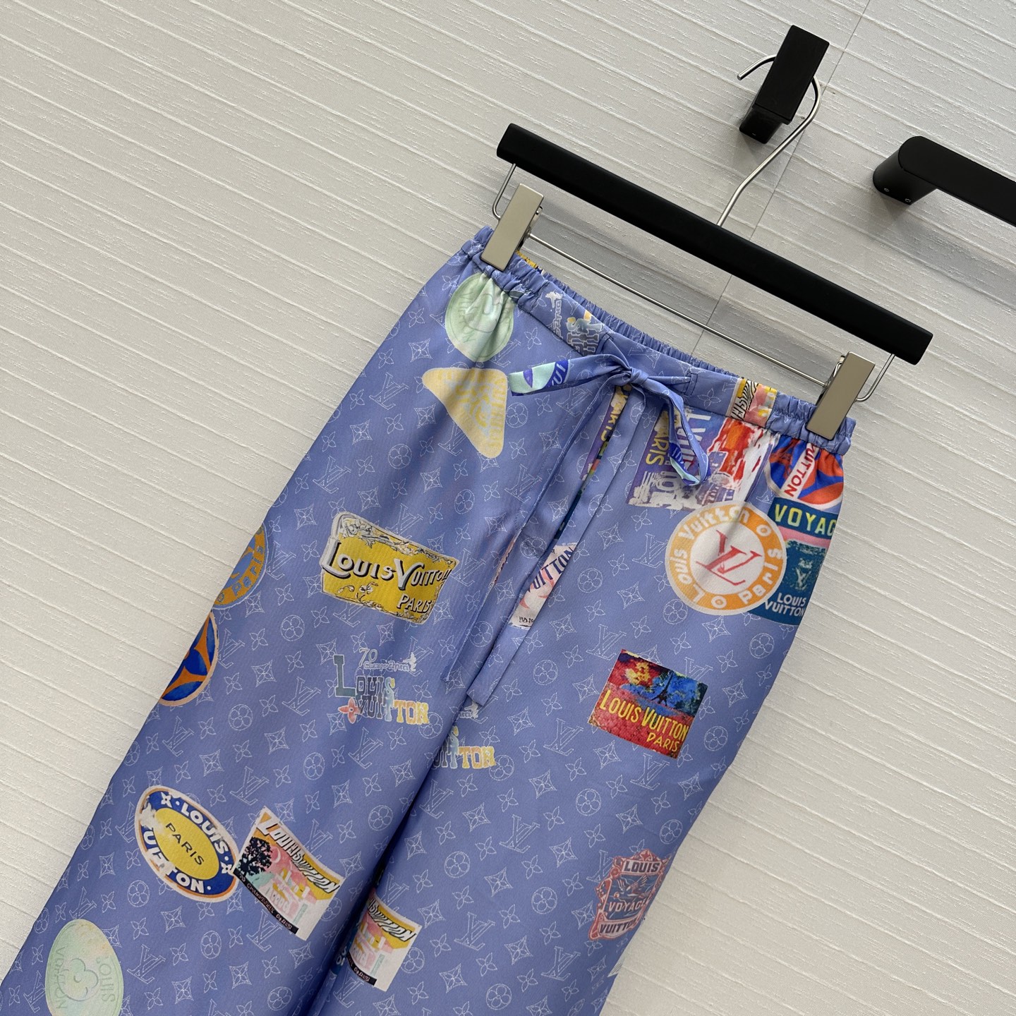 P960 Scavenging Suit: Classic Fashion with Silk Thong – Review and Recommendations - 图片 2