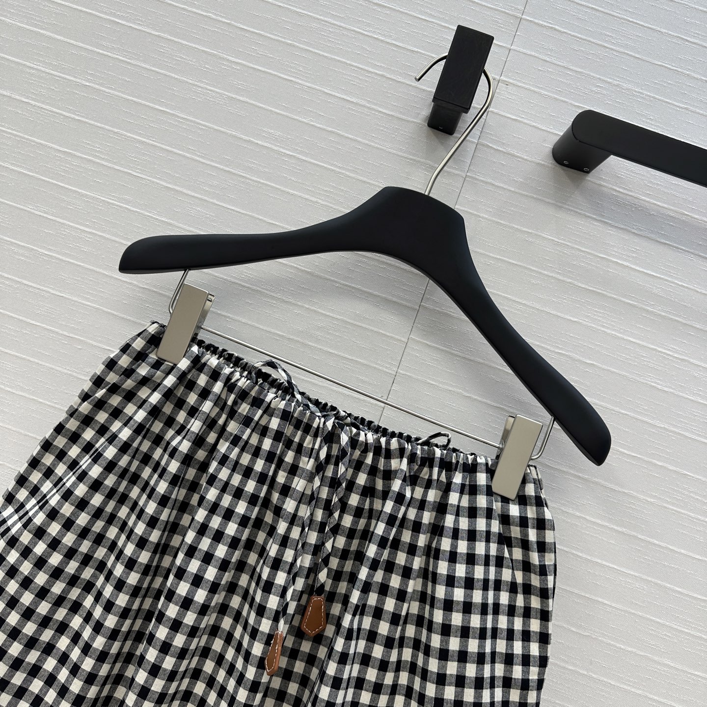 独家首发❤️原单品质，miu系少女系穿搭！知识分子风黑白小格子花苞蓬蓬超短半裙！定制进口纯棉色织面料，抽