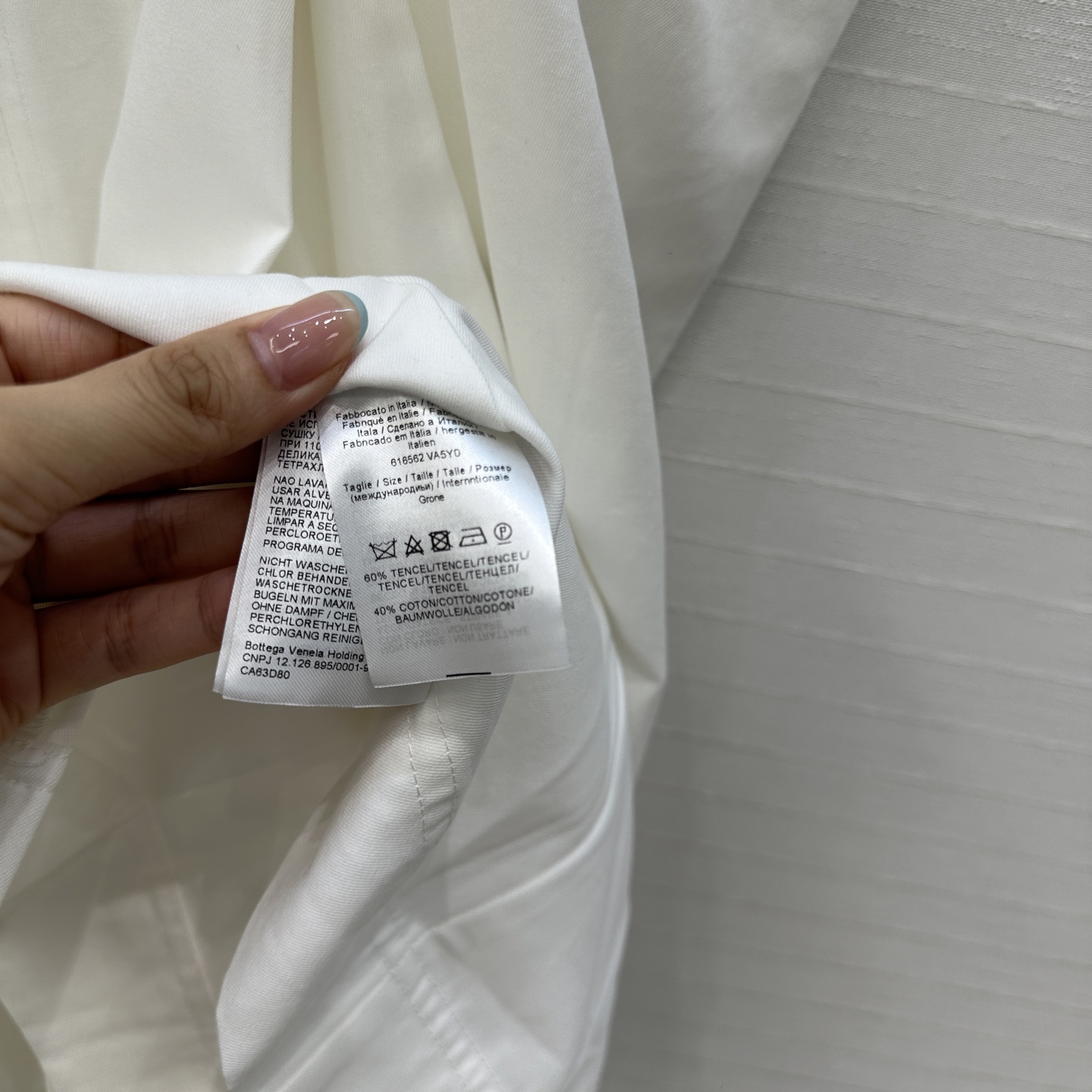 Bv’s Summer V-Collar Dress: Elegant and Lax Design with Hard-Core Appeal - 图片 7