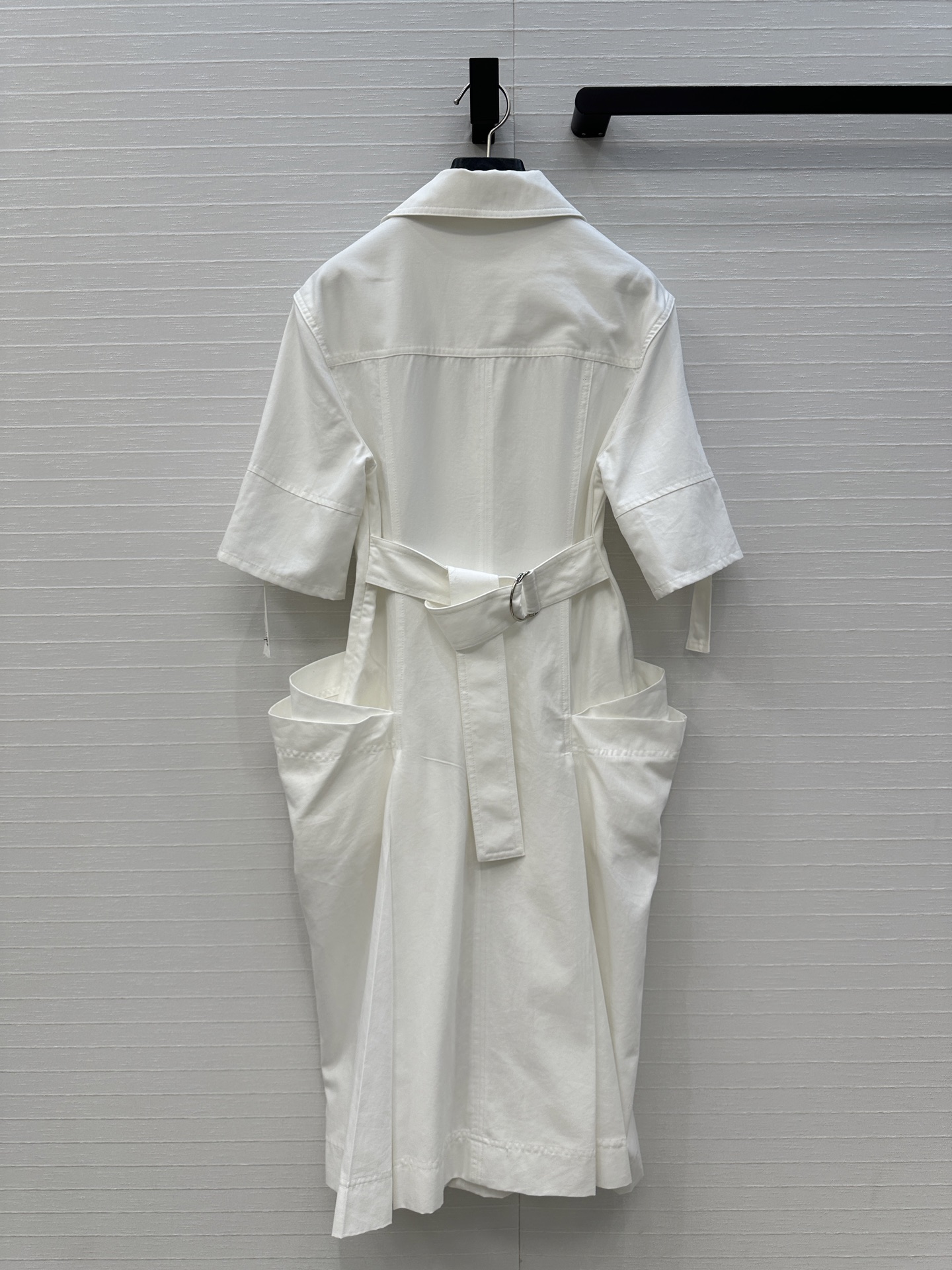 Bv’s Summer V-Collar Dress: Elegant and Lax Design with Hard-Core Appeal - 图片 8