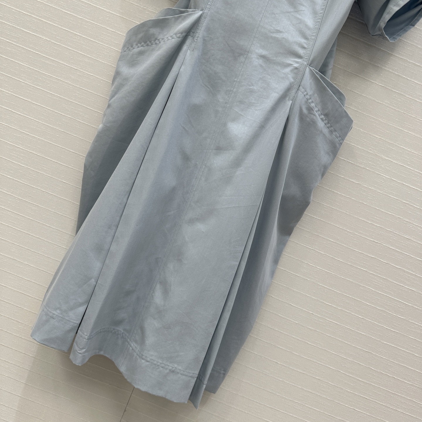 Stylish Summer Dress: P805 V-Collar Design with Elegant Details in Two Colors - 图片 6