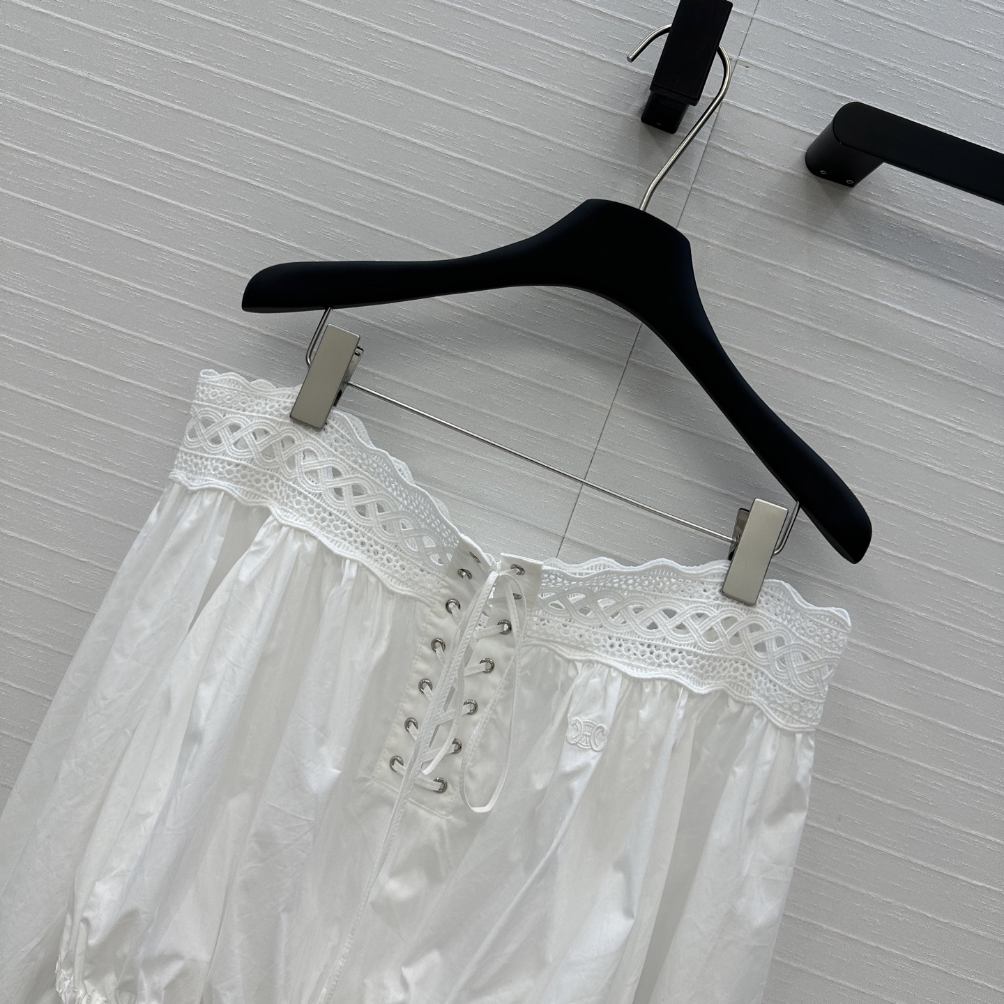 Stylish Tweedy Female Suit with Embroidery and Package Recommendation: P529 Details - 图片 2