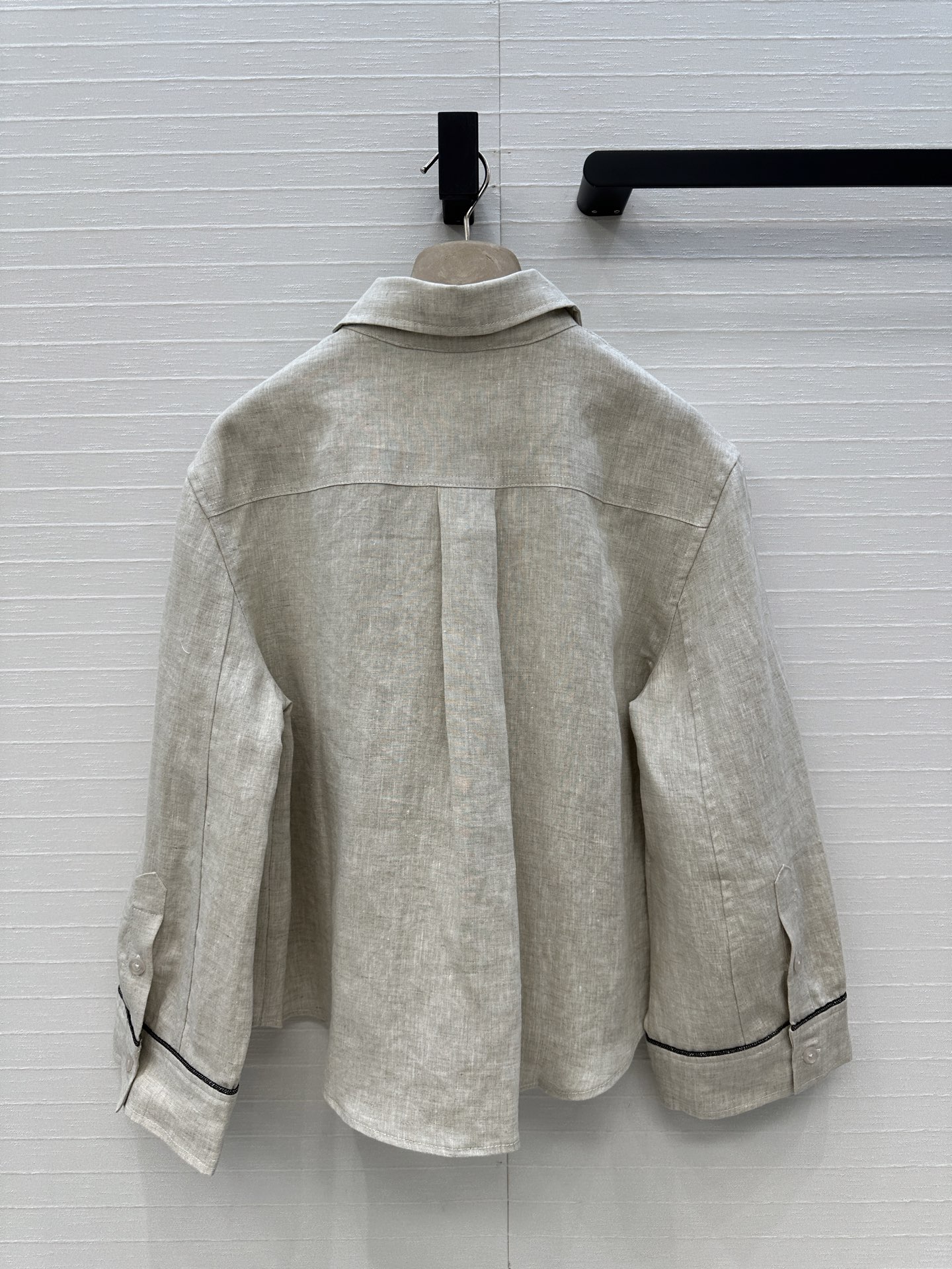 Fashionable Female Suit Package with Long-Term Design and Luxurious Details - 图片 8