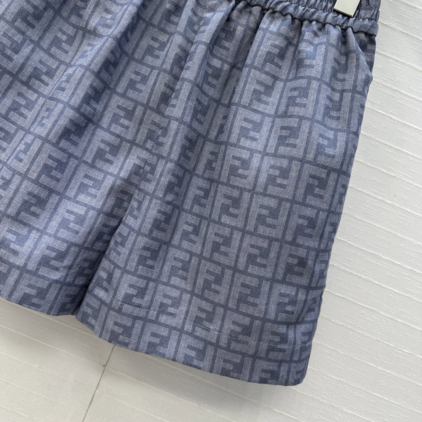 “Original Hard-Standing Women’s Cloaks: Fen* 25 Light-Skinned Fabric, High-Quality Work, Three Sizes” - 图片 8