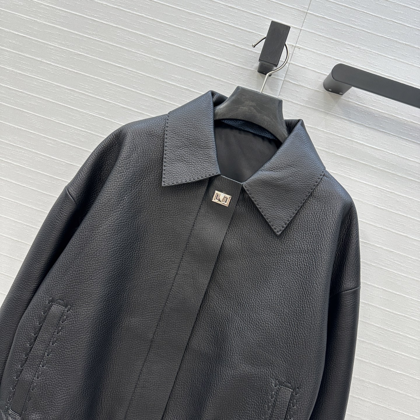 High-end Handmade Lambskin Metal Jacket with Thin Top Cortex – Review and Recommendation - 图片 2