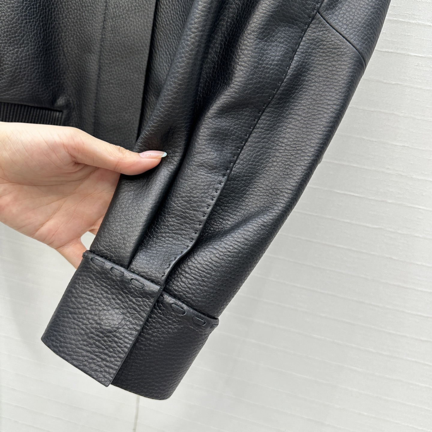 High-end Handmade Lambskin Metal Jacket with Thin Top Cortex – Review and Recommendation - 图片 7