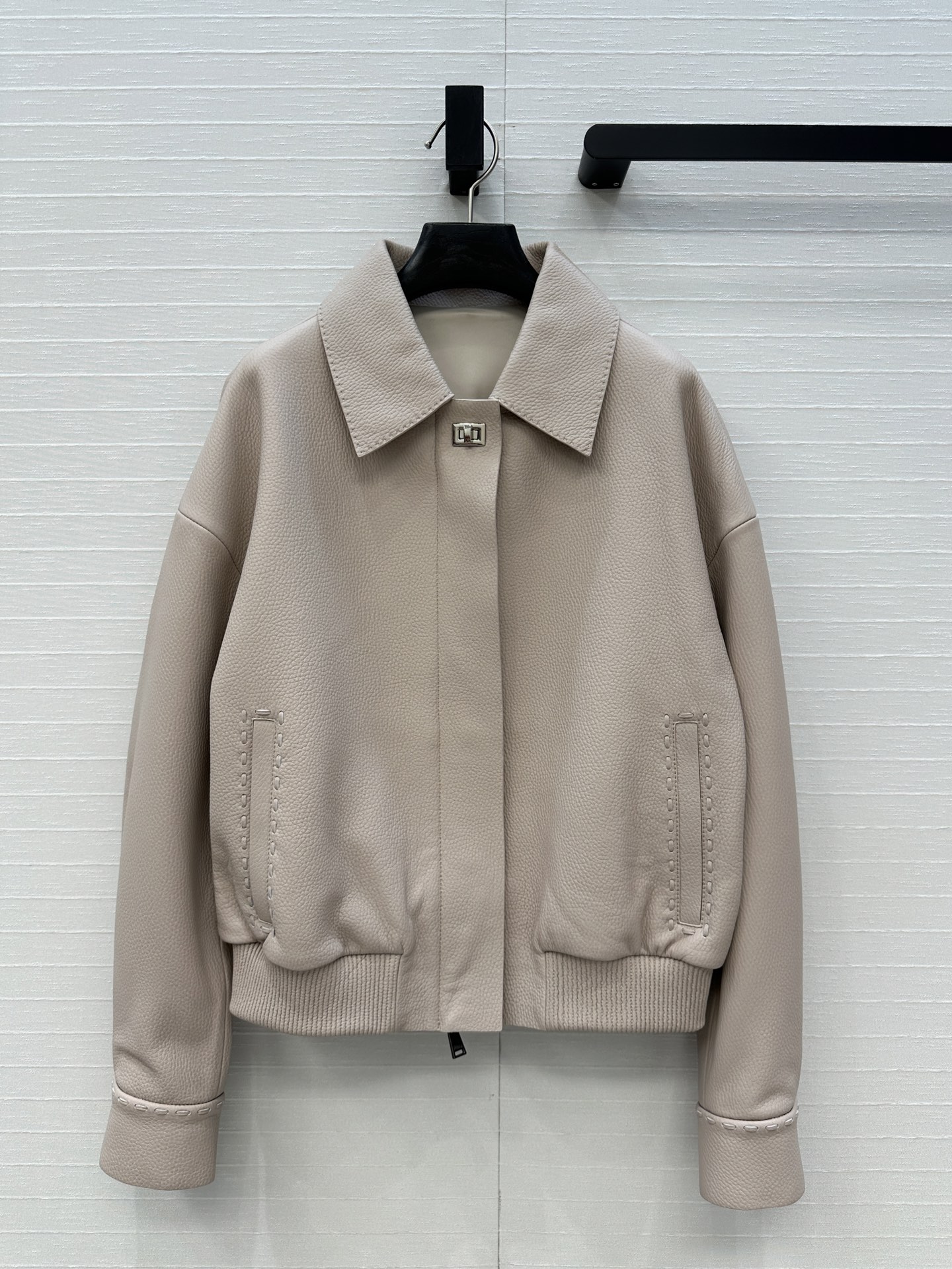 High-end Handmade Lambskin Metal Jacket with Thin Top Cortex: P2737 Review - 图片 1