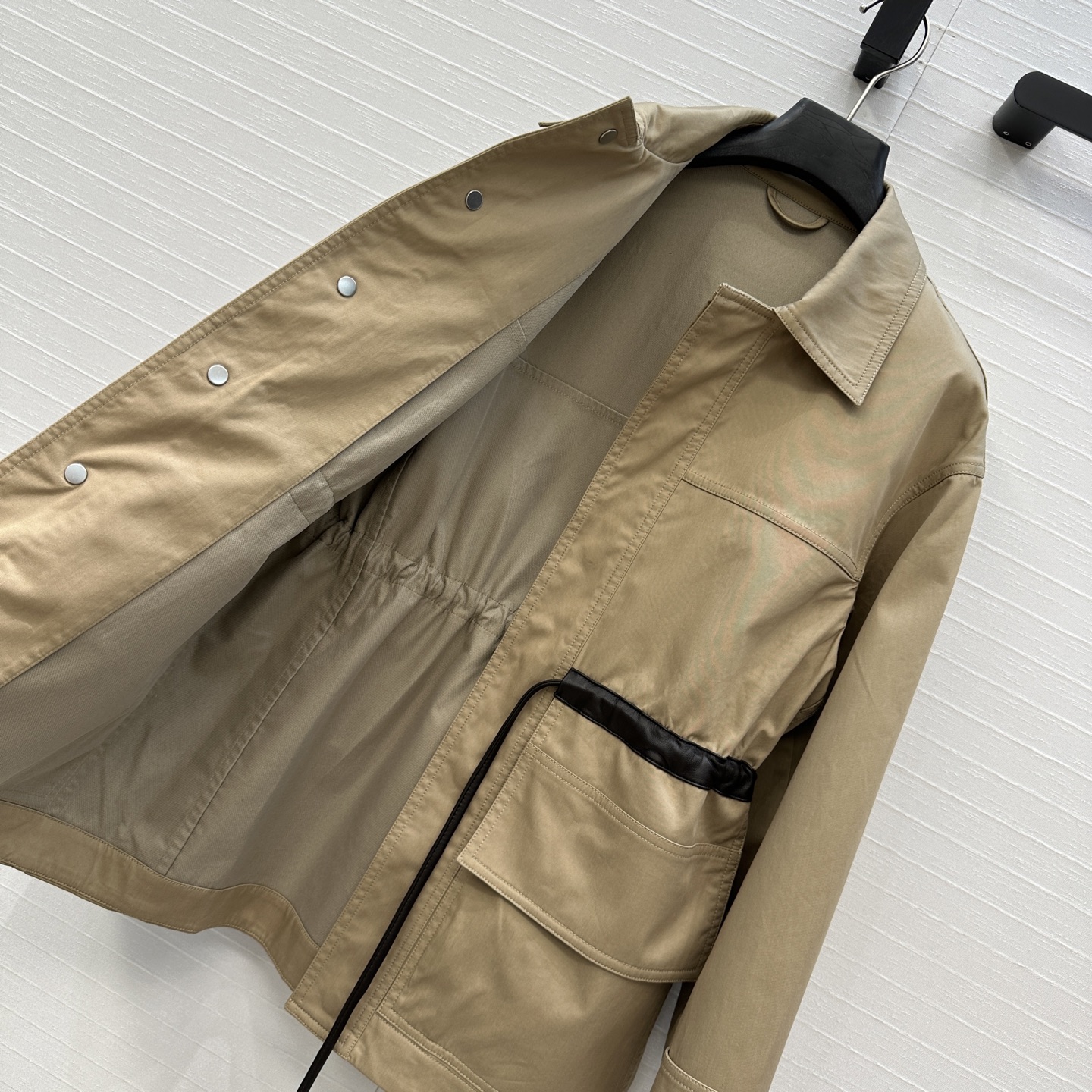 High-End Female Suit with Leather Details and Cotton Fabric, Sizes 2-36 - 图片 7