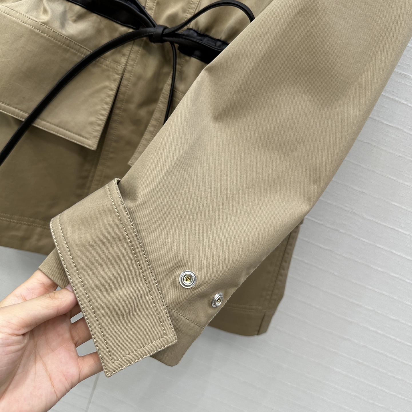 High-End Female Suit with Leather Details and Cotton Fabric, Sizes 2-36 - 图片 6