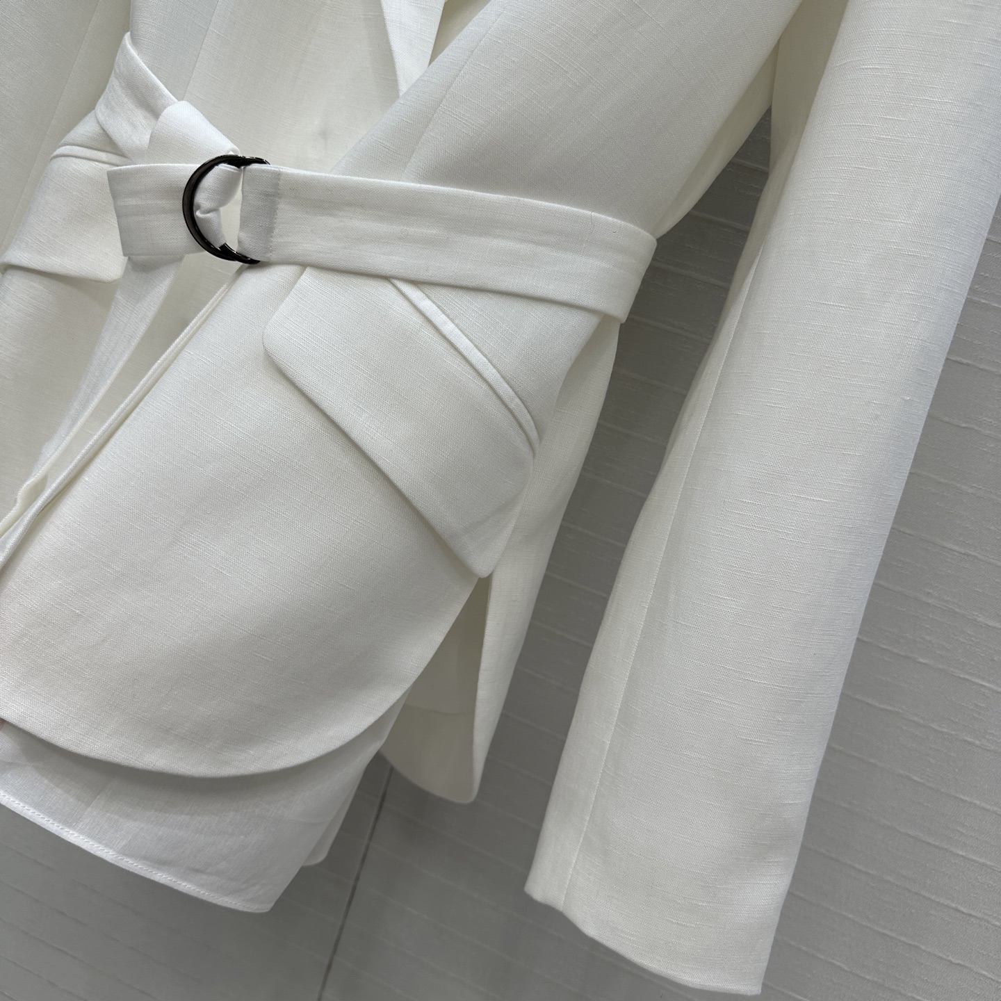 独家首发，原单品质❤️BC高智感穿搭！行走的高定老钱风穿搭，两件式系带收腰亚麻西装！极简主义奢华不简，隐