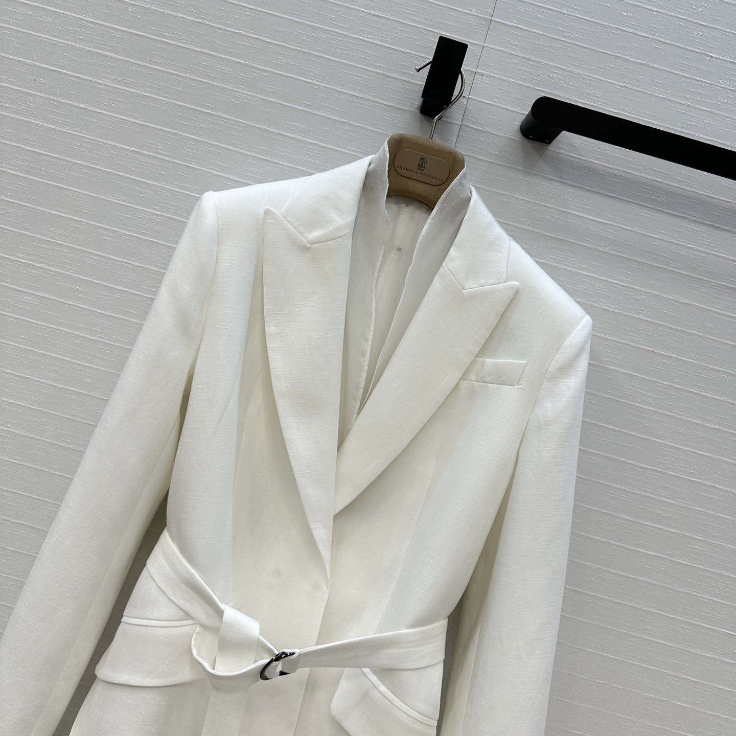 独家首发，原单品质❤️BC高智感穿搭！行走的高定老钱风穿搭，两件式系带收腰亚麻西装！极简主义奢华不简，隐