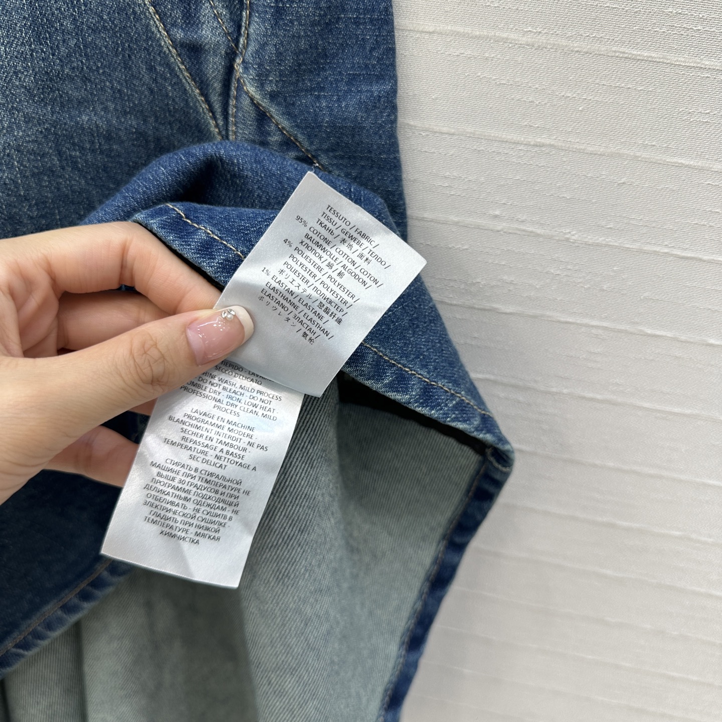 Stylish Cheesy Dress Recommendation: New McQueen Blouse, Cowboy Twist, Classic High-Waist Hip Dress – One Color, Three Sizes - 图片 7