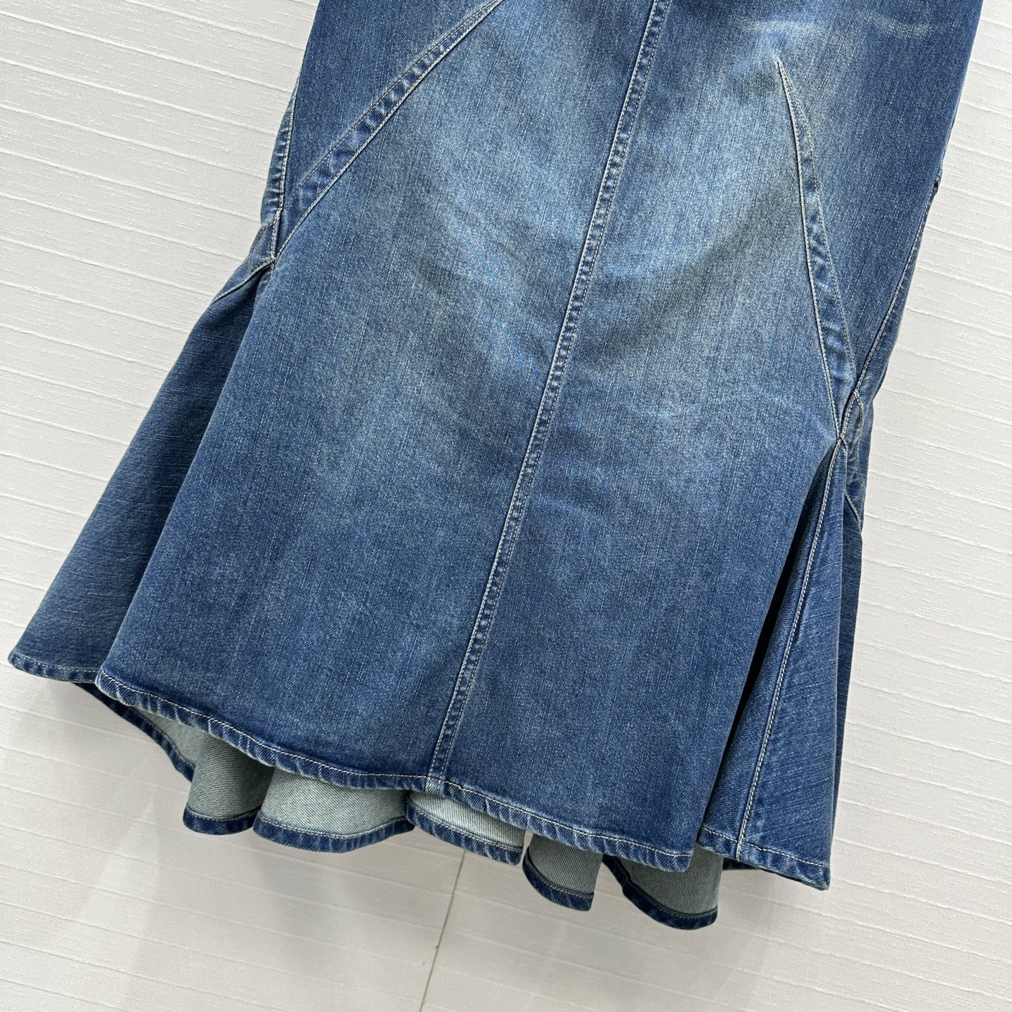 Stylish Cheesy Dress Recommendation: New McQueen Blouse, Cowboy Twist, Classic High-Waist Hip Dress – One Color, Three Sizes - 图片 6