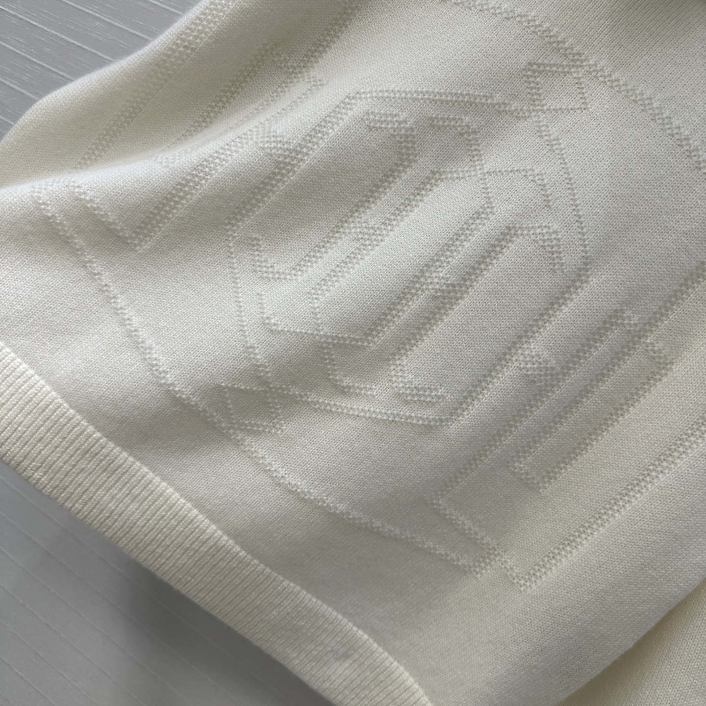 High-Quality Female Packaged Explosive for Knitting Sweaters: Stylish, Simple, and Elegant - 图片 6