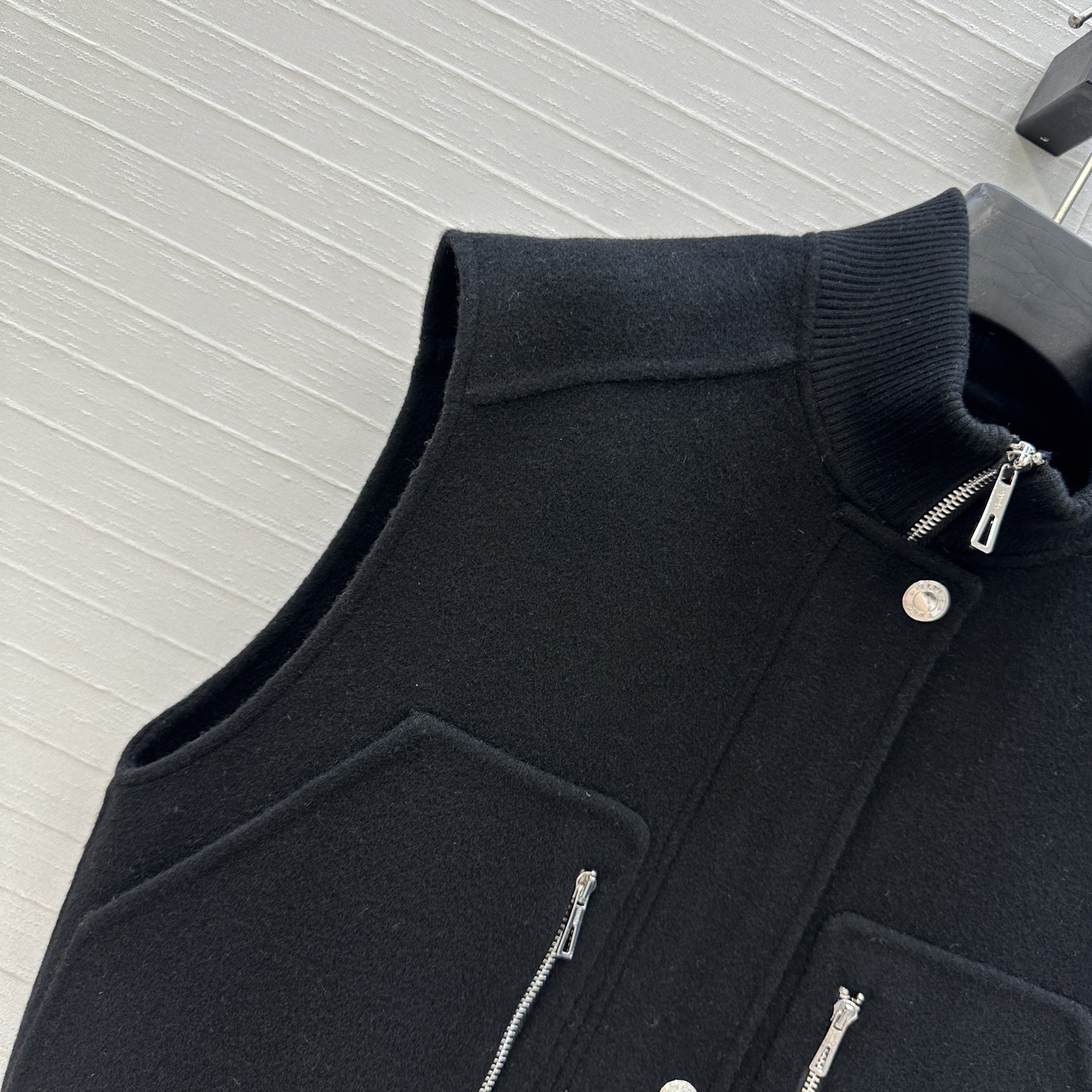 Cashmere Blend Flight Vest - Chic, Versatile Layering Piece 4 i1754160243507 7828 0 2