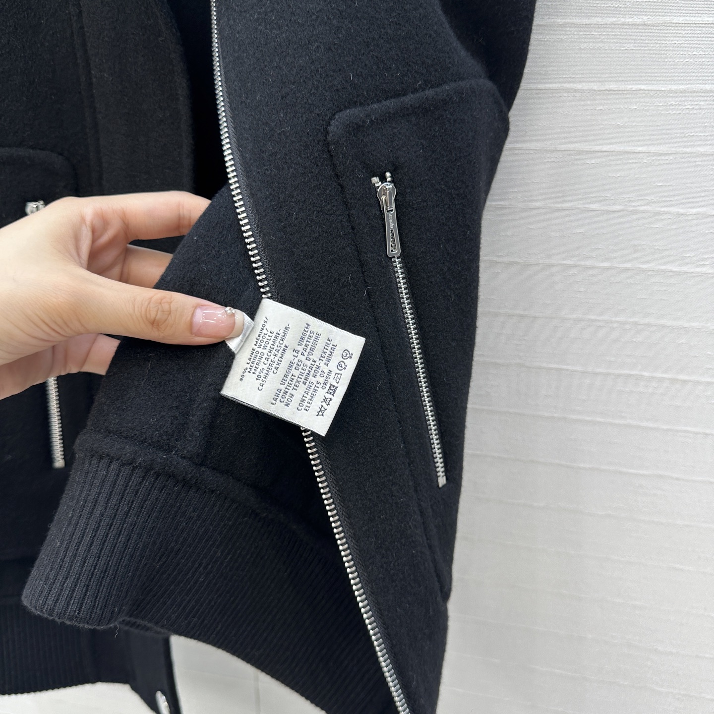 Cashmere Blend Flight Vest - Chic, Versatile Layering Piece 9 i1754160243607 7354 0 6