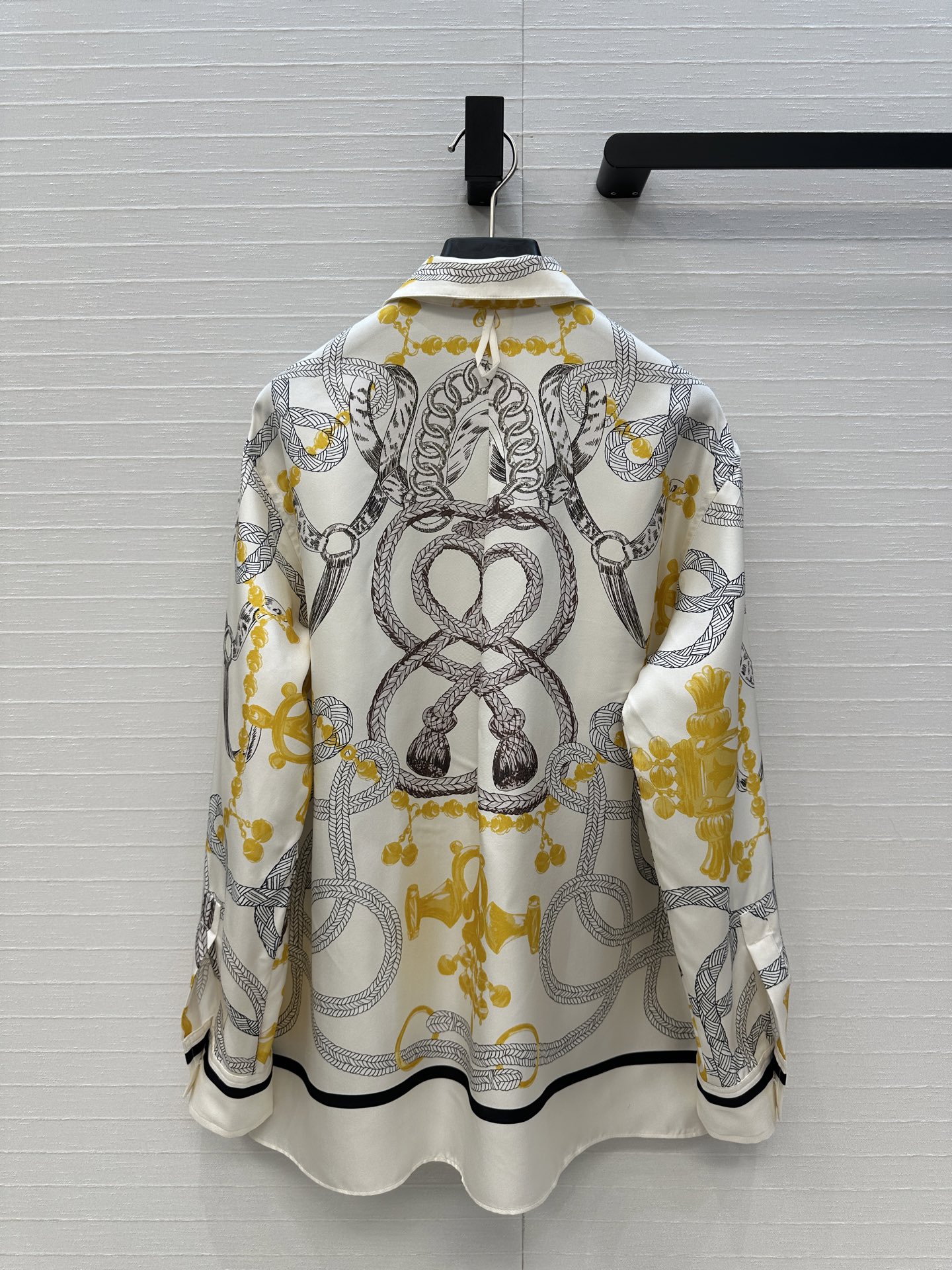 “Palefroi Remix: High-Quality Silk Dress with Unique Design Options” - 图片 8