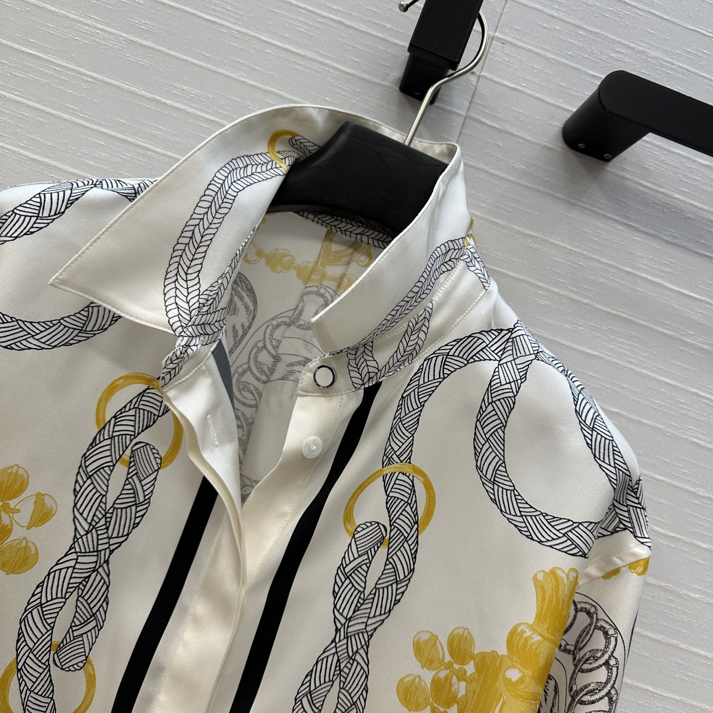 “Palefroi Remix: High-Quality Silk Dress with Unique Design Options” - 图片 4