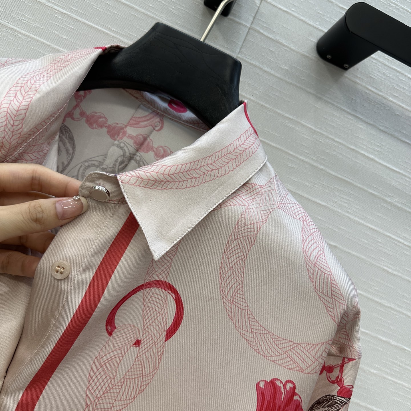 “P984 Palefroi Remix: High-Quality Silk Product with Aromatic Design Options” - 图片 4