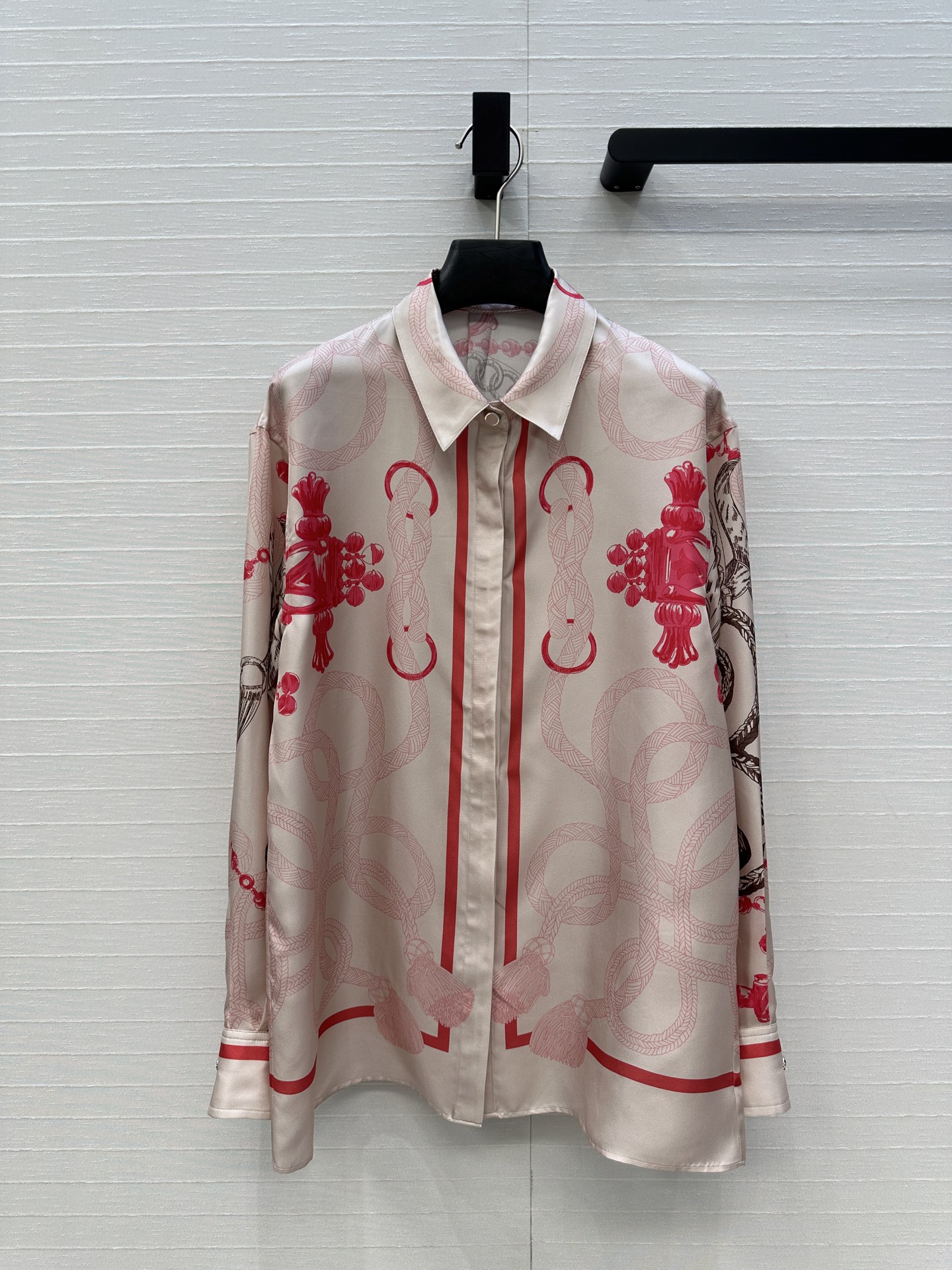 “P984 Palefroi Remix: High-Quality Silk Product with Aromatic Design Options” - 图片 1