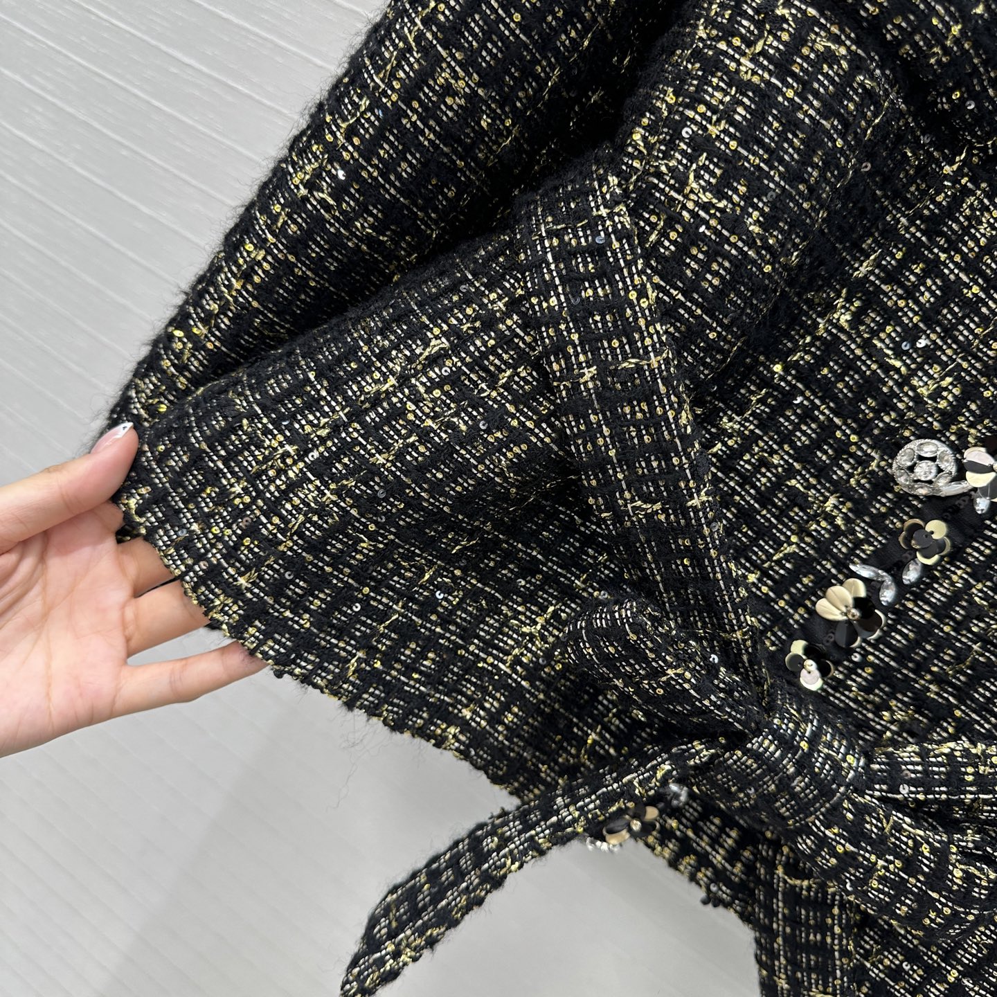 独家首发🍓高端原单品质coco25a～复古宫廷名媛风气质外套。100%真丝提花里衬。
高级定制黑金珠片编