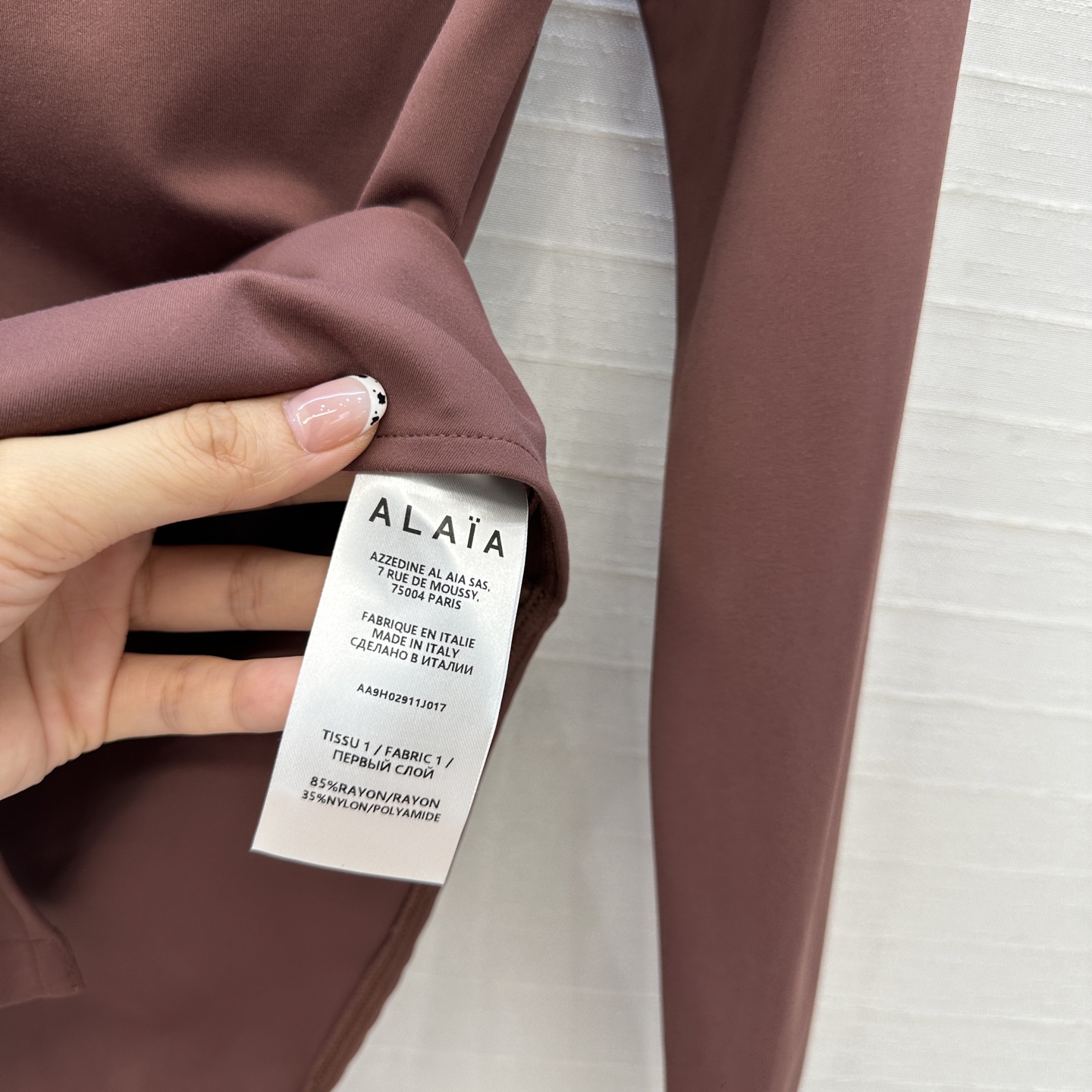 强烈推荐。原单品质❤️Alai*秋冬新品一字露肩连体衣，简约利落的设计叠搭时髦风。弹力修身塑形包容性大超