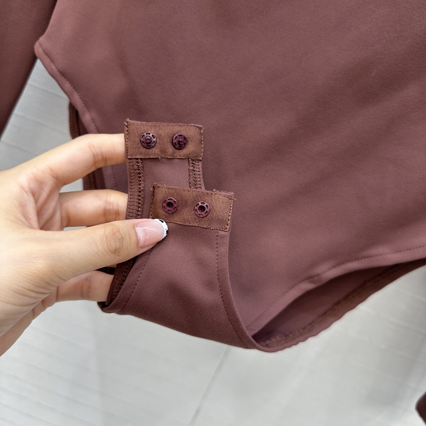 强烈推荐。原单品质❤️Alai*秋冬新品一字露肩连体衣，简约利落的设计叠搭时髦风。弹力修身塑形包容性大超