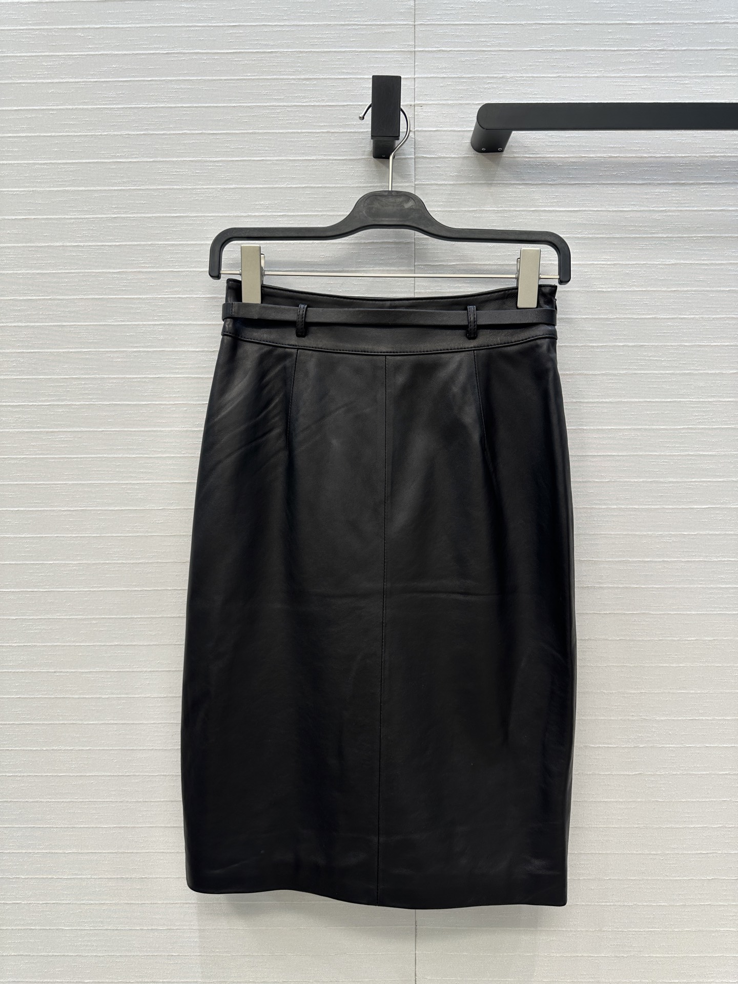 独家首发💕高端原单品质，SlP高智感御姐风穿搭小羊皮高开叉半裙！中长款配腰带设计优雅大气。100%进口皮