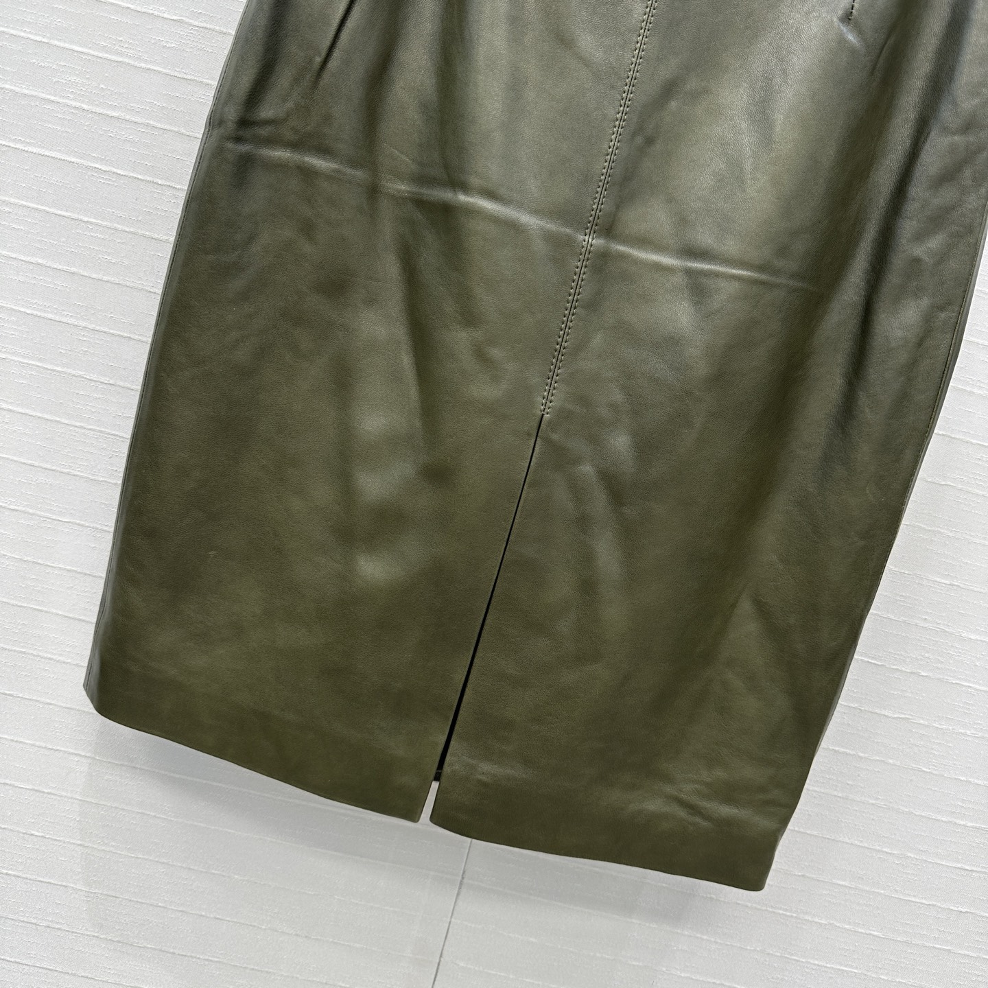 独家首发💕高端原单品质，SlP高智感御姐风穿搭小羊皮高开叉半裙！中长款配腰带设计优雅大气。100%进口皮