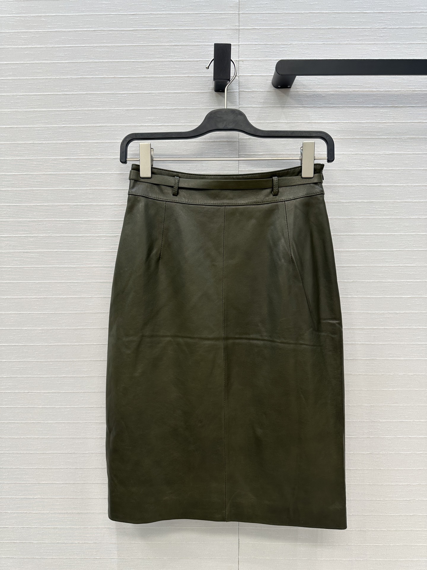 独家首发💕高端原单品质，SlP高智感御姐风穿搭小羊皮高开叉半裙！中长款配腰带设计优雅大气。100%进口皮