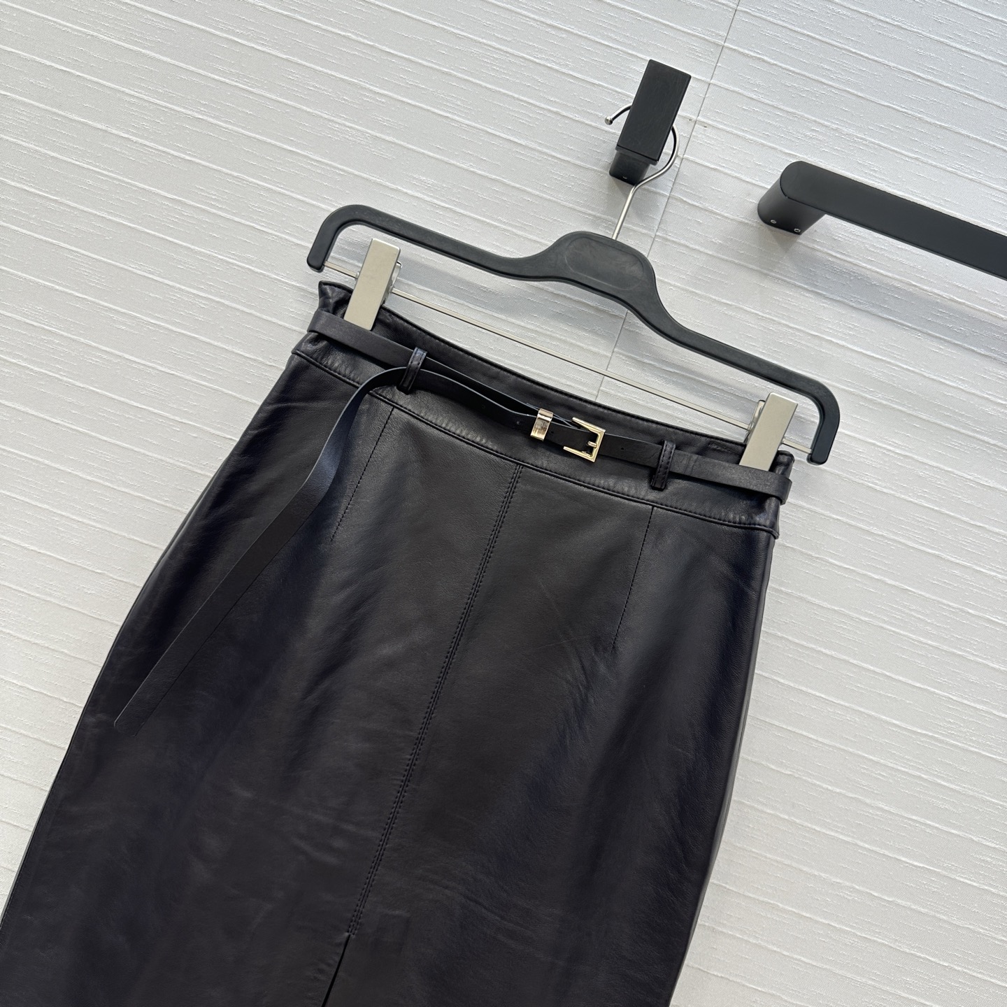 深紫色❤️独家首发💕高端原单品质，SlP高智感御姐风穿搭小羊皮高开叉半裙！中长款配腰带设计优雅大气。10