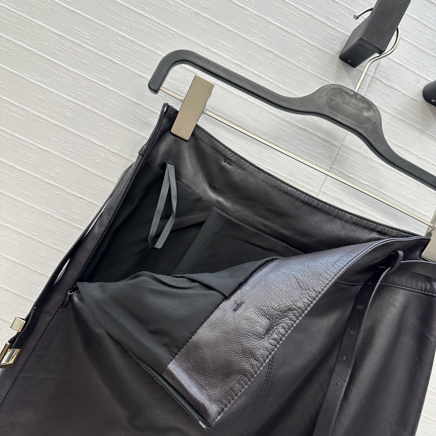 深紫色❤️独家首发💕高端原单品质，SlP高智感御姐风穿搭小羊皮高开叉半裙！中长款配腰带设计优雅大气。10