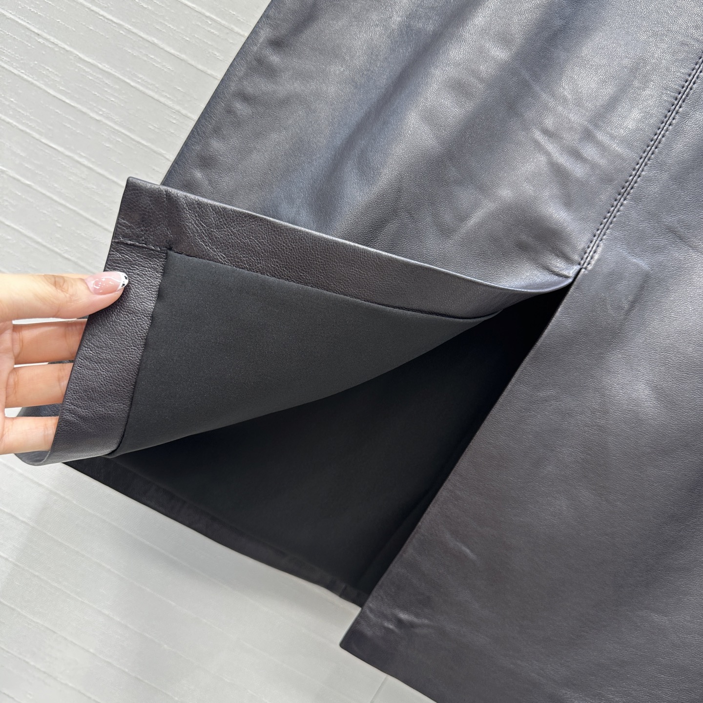 深紫色❤️独家首发💕高端原单品质，SlP高智感御姐风穿搭小羊皮高开叉半裙！中长款配腰带设计优雅大气。10