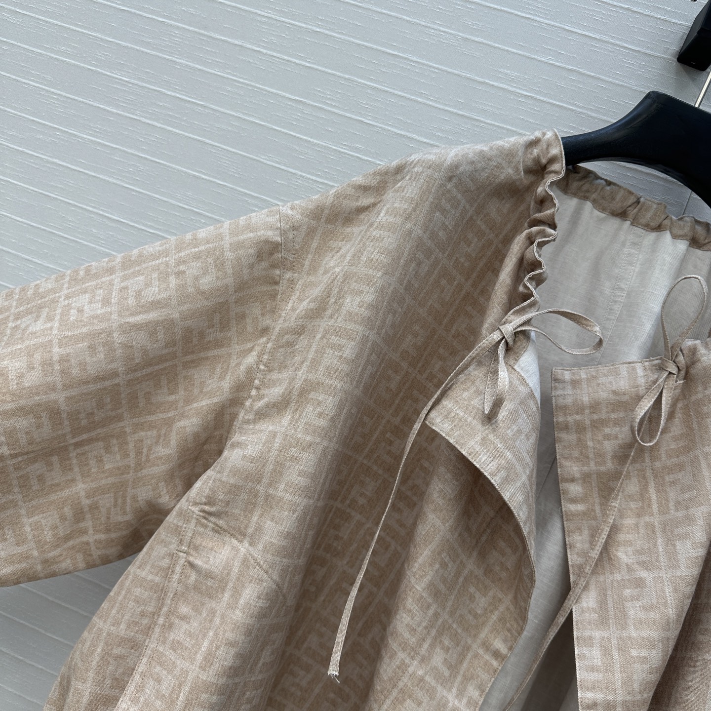 “Scavenging Women’s Suit with Fen* 25 Recommendation: Stylish and Comfortable Cape Coat with Tie-and-Twirl Belt” - 图片 3