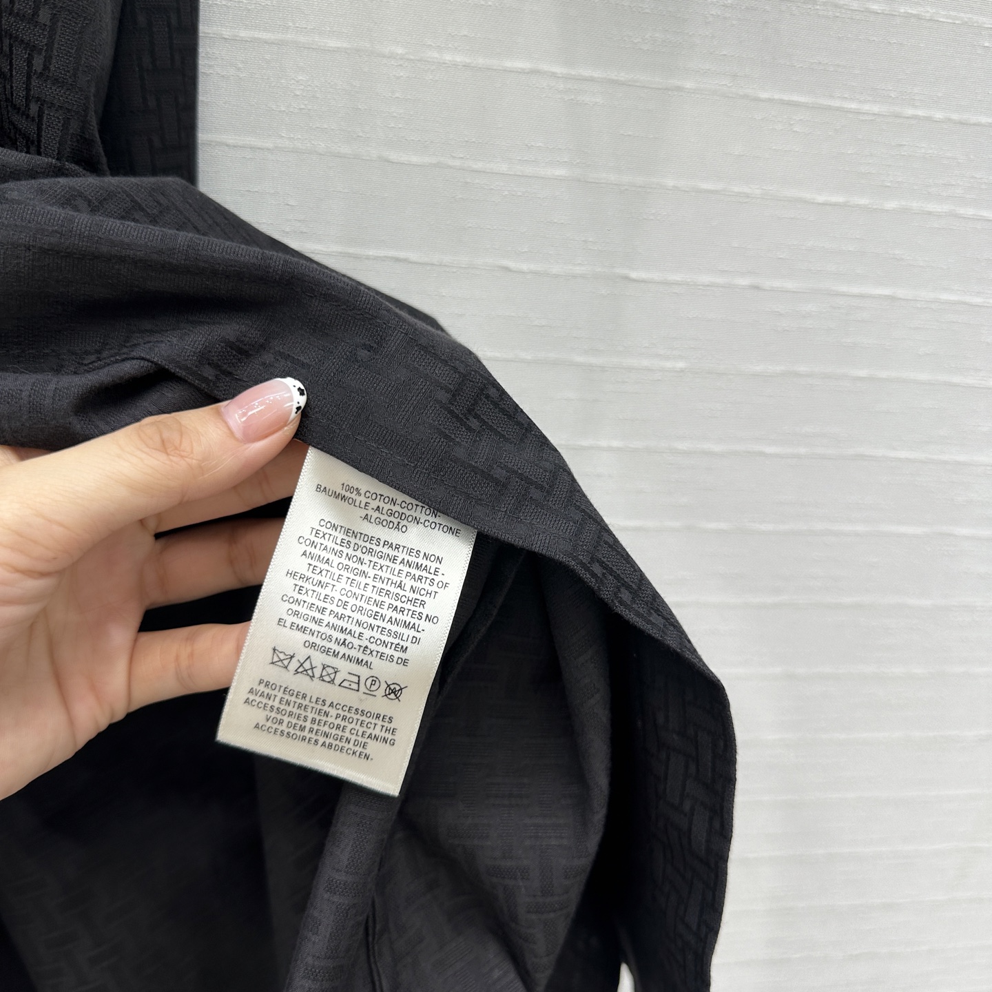 强烈推荐💕 He*mès 新品💕H暗纹提花大翻领系带风衣裙，系带褶裥袖口设计定位压褶处理简约大气不失精致