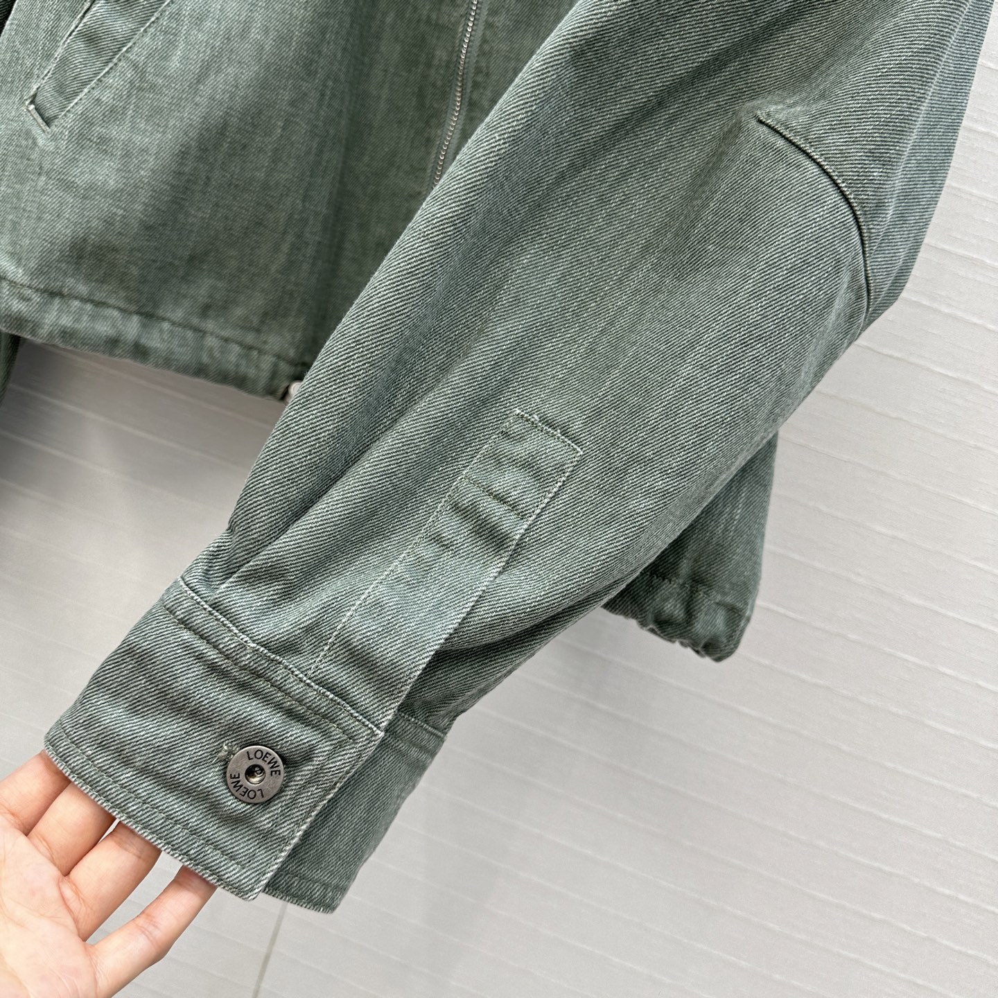 独家首发❤️爆单推荐，Lw时髦精穿搭！做旧双色织牛仔气球夹克外套！松弛感拉满的清爽look。进口牛仔筋骨