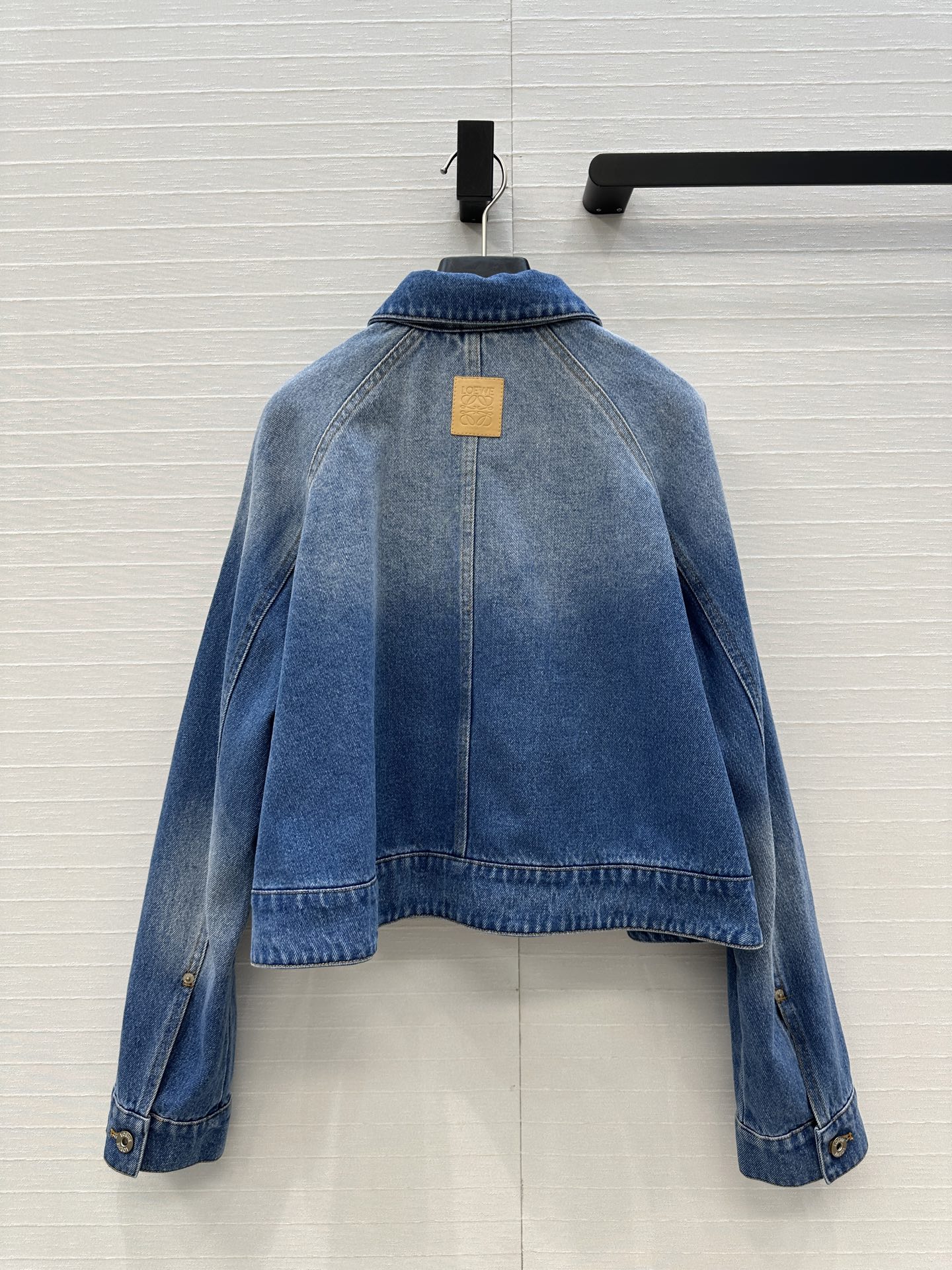 爆单推荐，Lw时髦精穿搭！复古洗水蓝丹宁A摆夹克牛仔外套！摩登时髦overziseA摆设计！经典短款版型