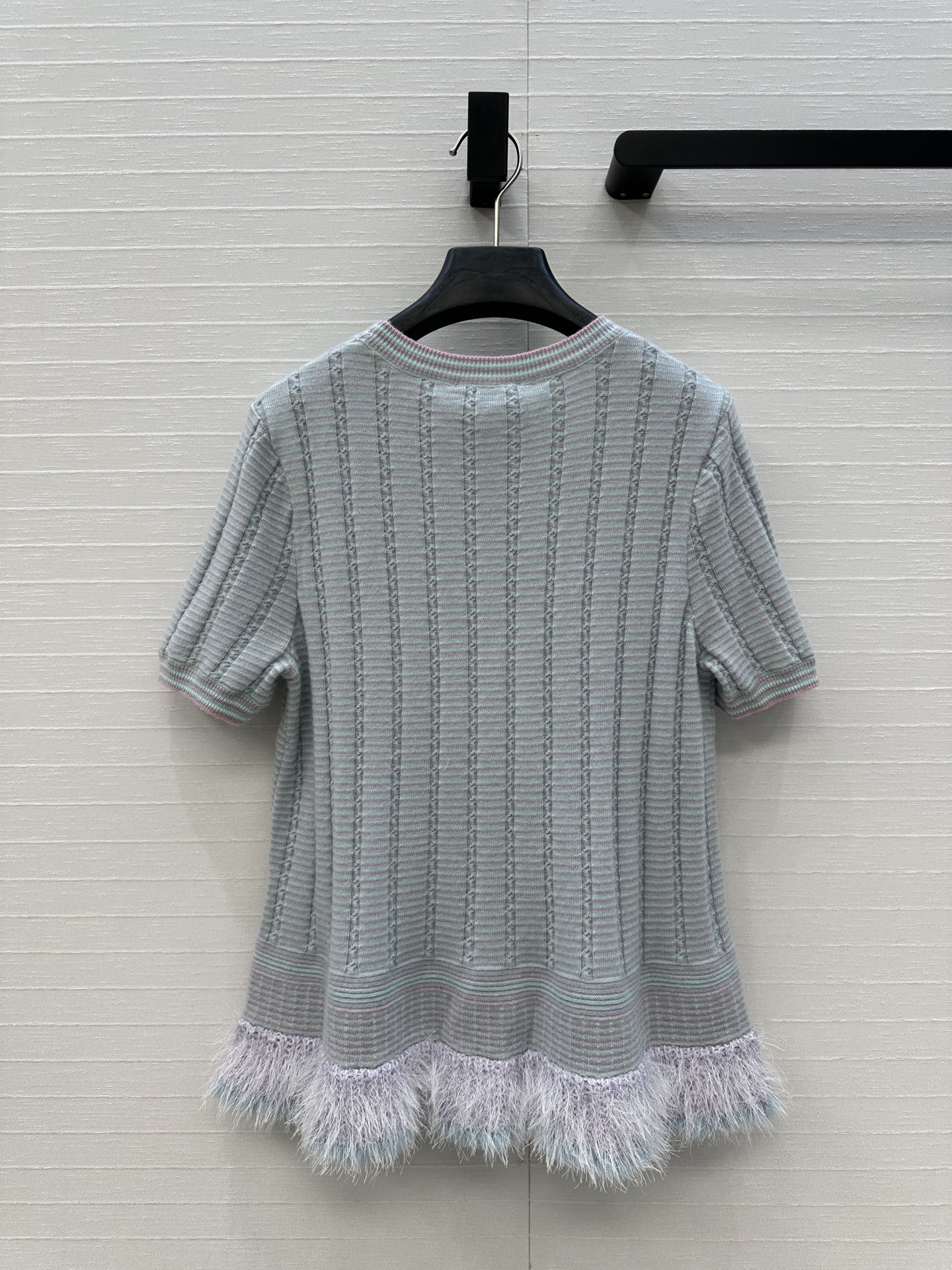 独家首发❤️高端原单品质，Cha *25B新品！白月光粉蓝色圆领短袖针织衫，毛绒荷叶边设计百搭减龄又时髦