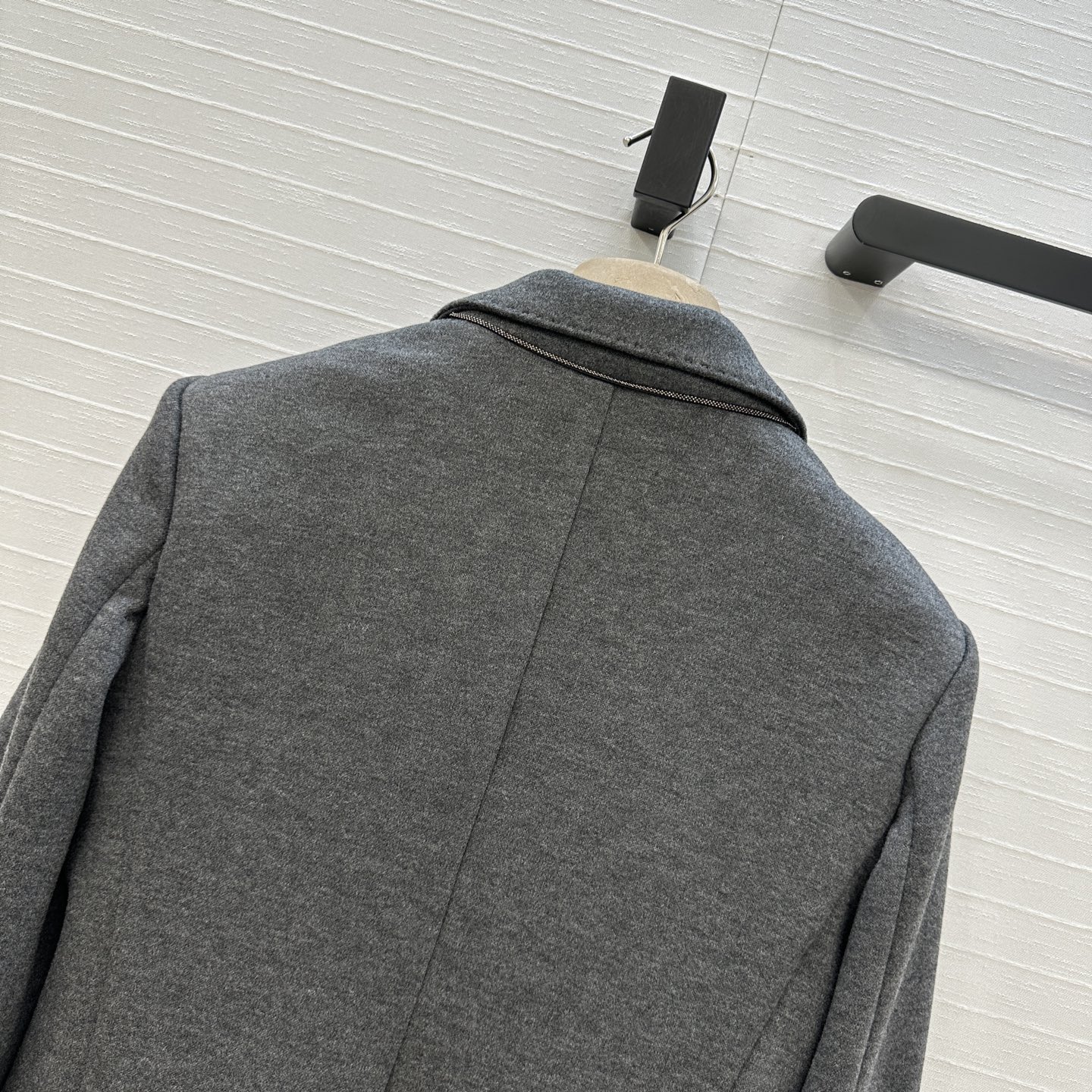 强烈推荐❤️Bc 25早秋新品网球系列 徽章贴绣西装外套，后领铜链装饰经典H微收腰版型休闲通勤设计奢华不