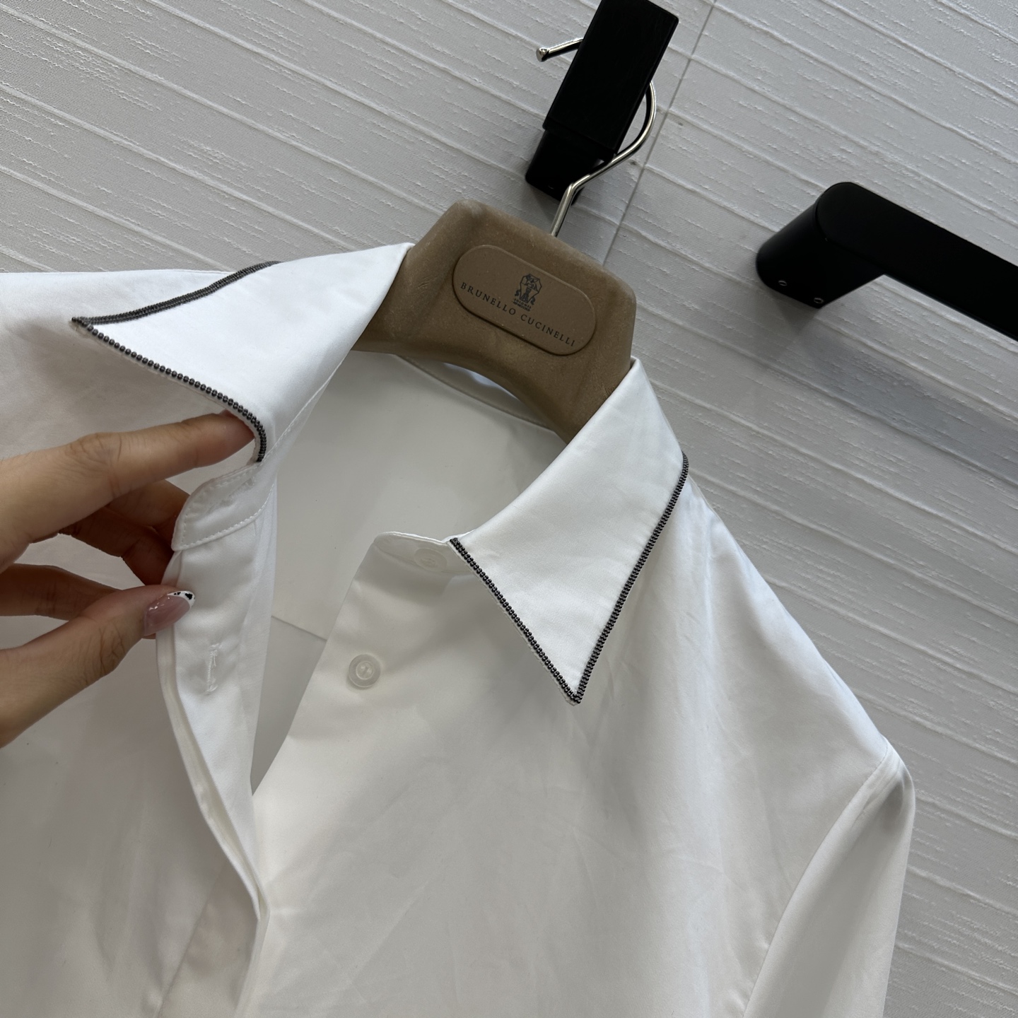 “Exclusive P612 Women’s Suit: Classic Style with Fine Details for Leisurely Commuting – Size S” - 图片 4