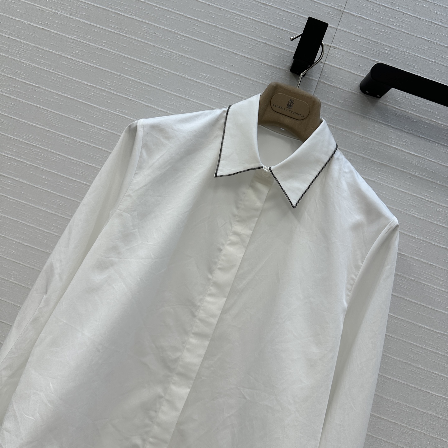 “Exclusive P612 Women’s Suit: Classic Style with Fine Details for Leisurely Commuting – Size S” - 图片 2