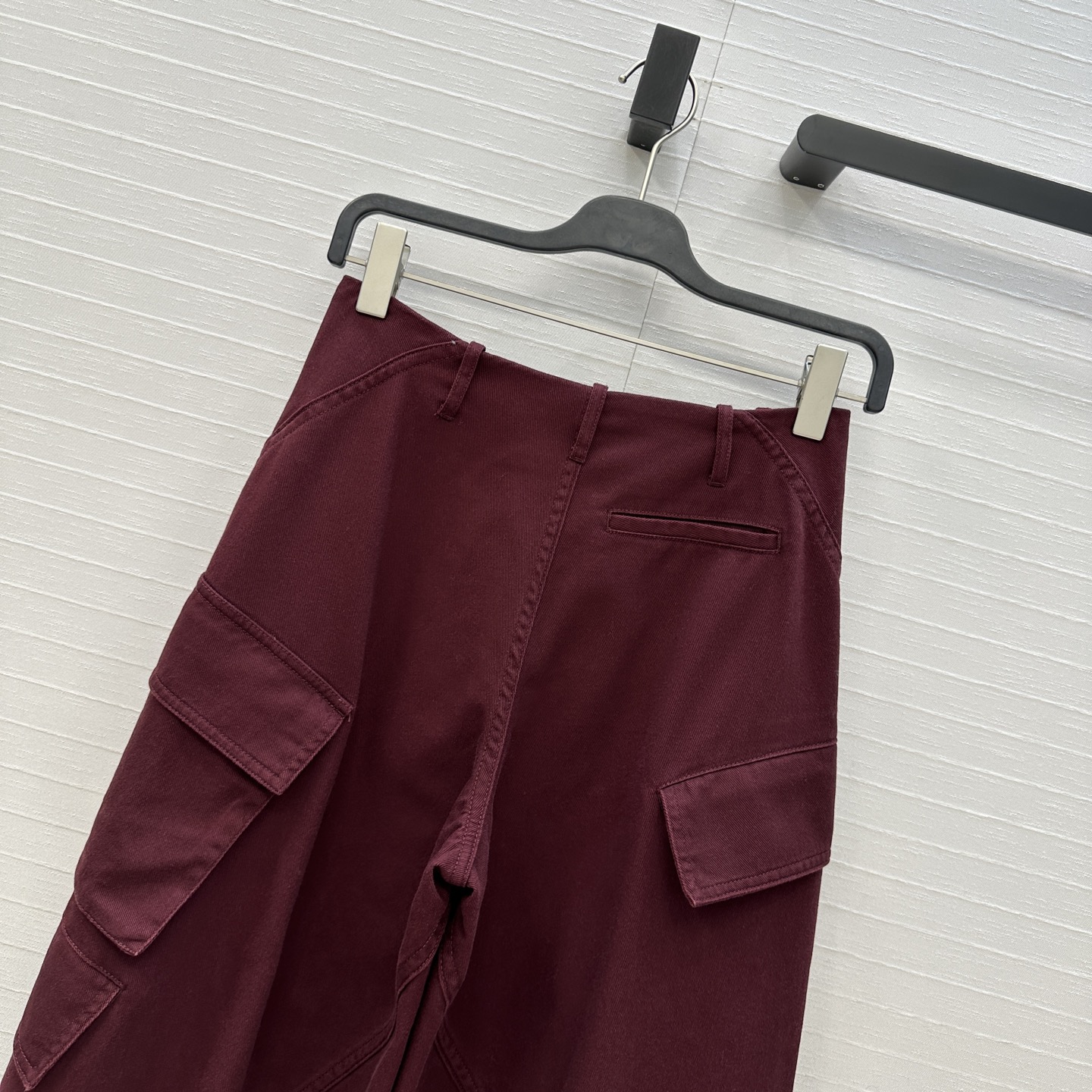 原单品质❤️定制米灰色和紫红色超好看显白🔥Alai*25新品斜贴袋圆筒工装裤！复古休闲工装风元素减龄时髦