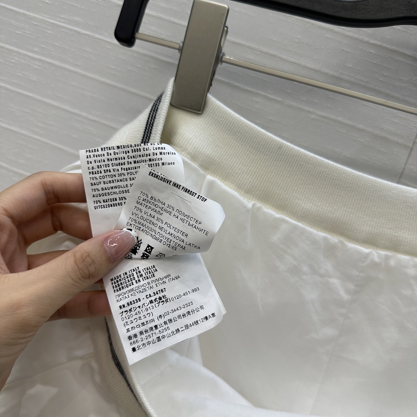 强烈推荐❤️miu系少女穿搭！知性分子学院风压褶短半裙，撞色罗纹腰拼接棉质面料设计甜酷兼备减龄穿搭，经典