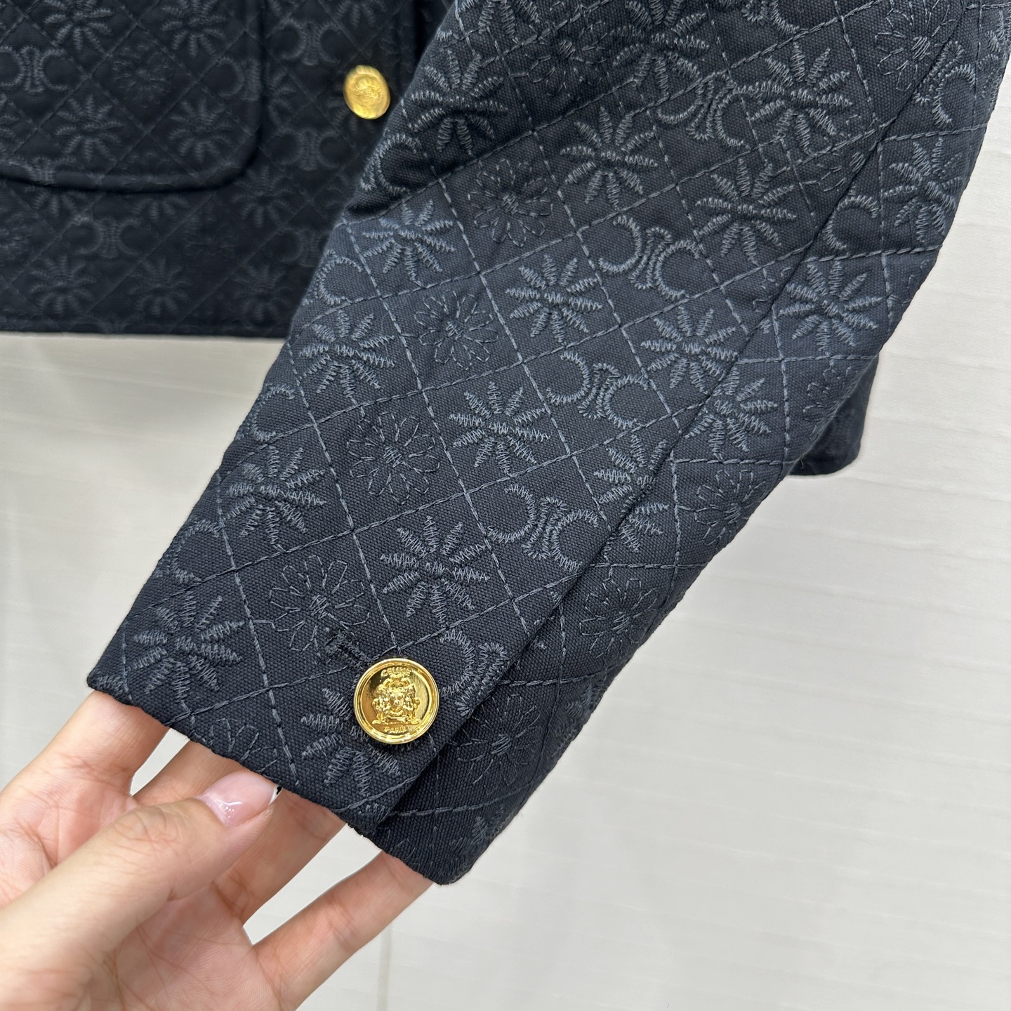 Customizable Logo Flower Embroidered Dress: Elegant and Gentle H-Style with Classic Sophistication and Custom Fit Options - 图片 4