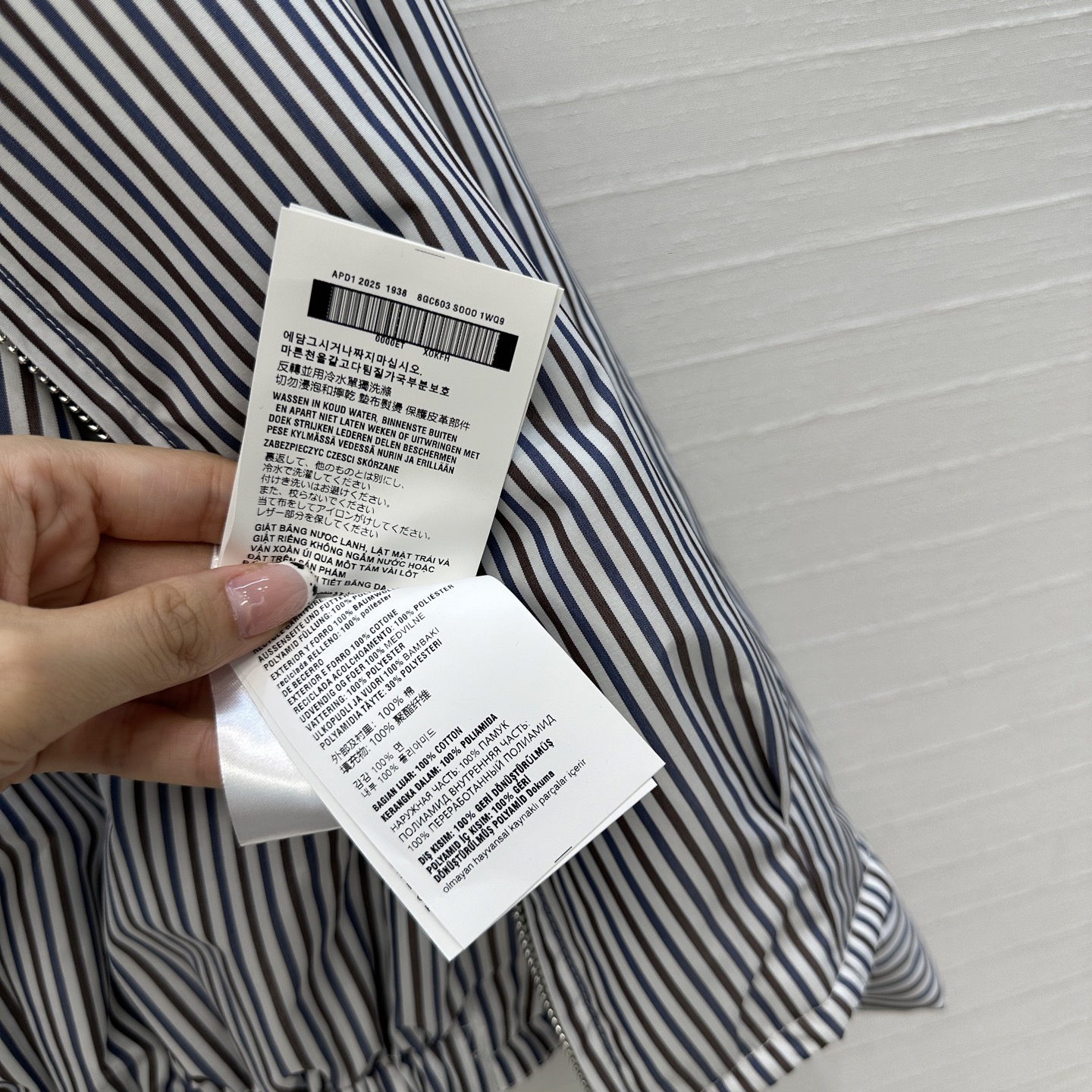 强烈推荐❤️Pra*新品条纹控必入🛒竖条纹棉服夹克外套 轻松又时髦的穿搭，翻领短款褶裥版型上身可甜可盐百