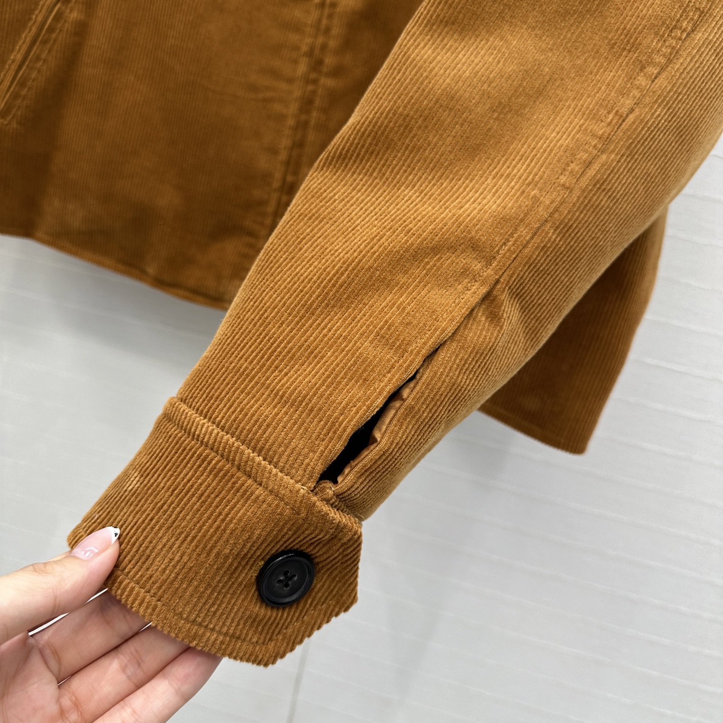 独家首发❤️原单品质！miu系少女知识分子时髦穿搭！真皮翻领拼接灯芯绒棉服外套！立体剪裁短款H版型演绎秋