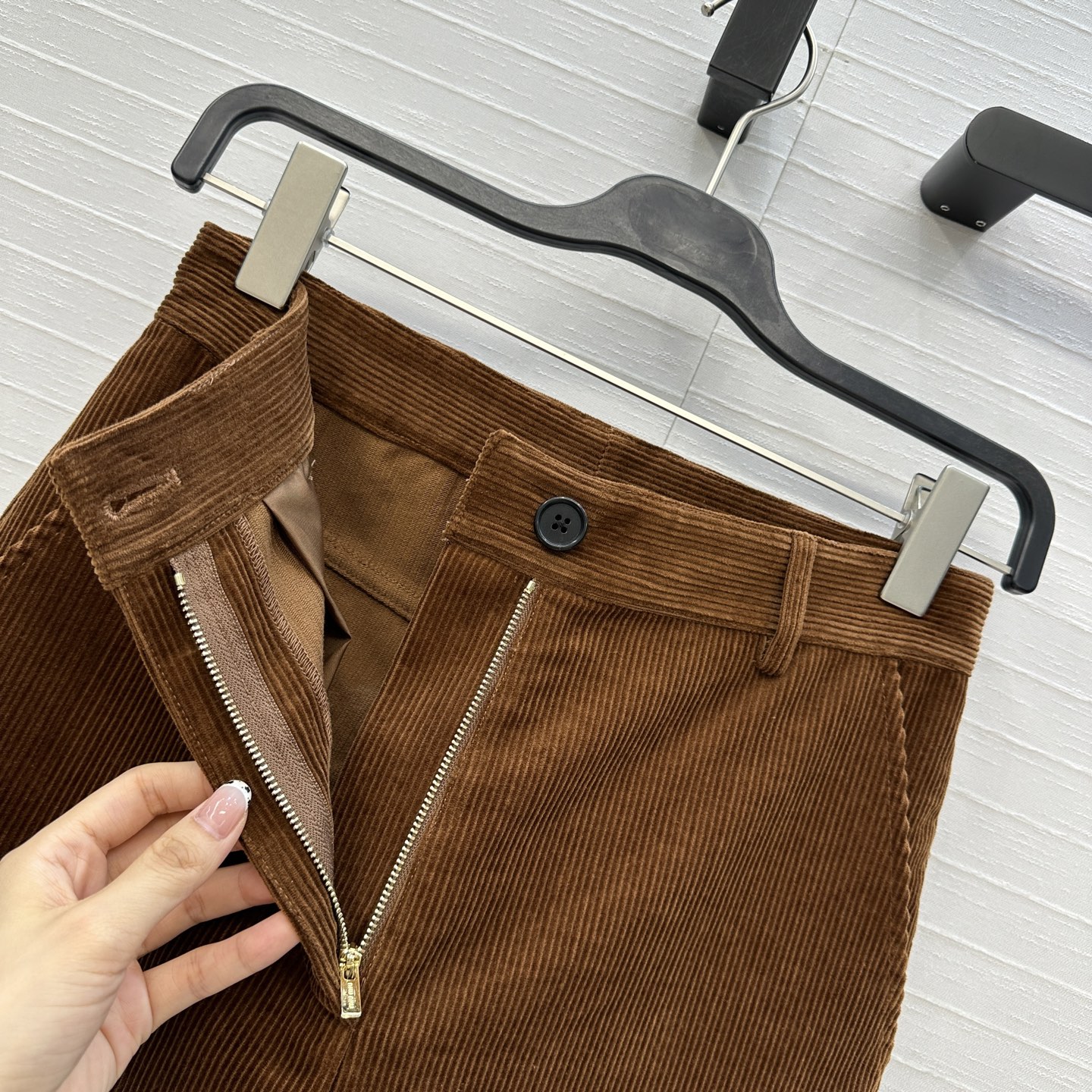 独家首发❤️原单品质！miu系少女知识分子时髦穿搭！贴绣字母灯芯绒时髦直筒裤！极简主义设计慵懒随性的高级