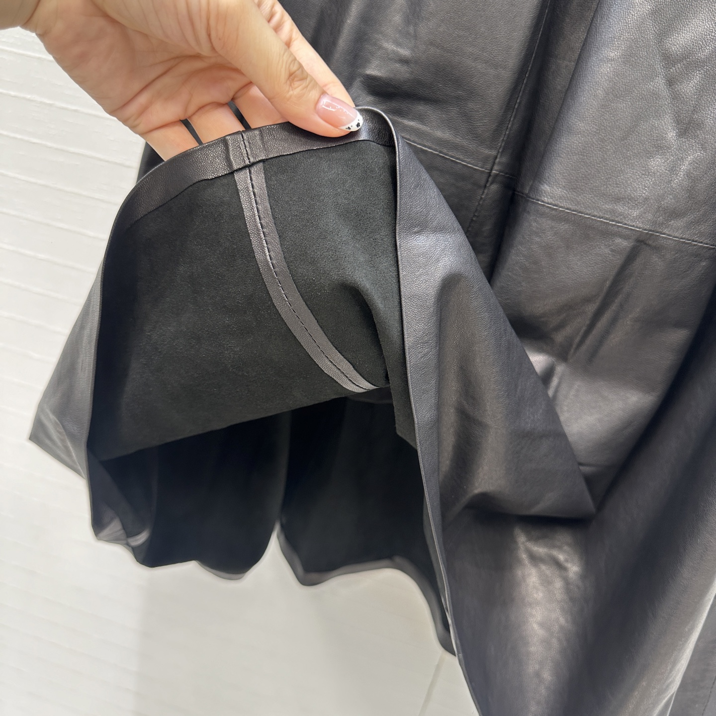 独家首发💕Alai*高智感穿搭！独家进口小羊皮高腰蓬蓬长半裙！100%绵羊皮，植鞣工艺皮质肉感油润柔软又