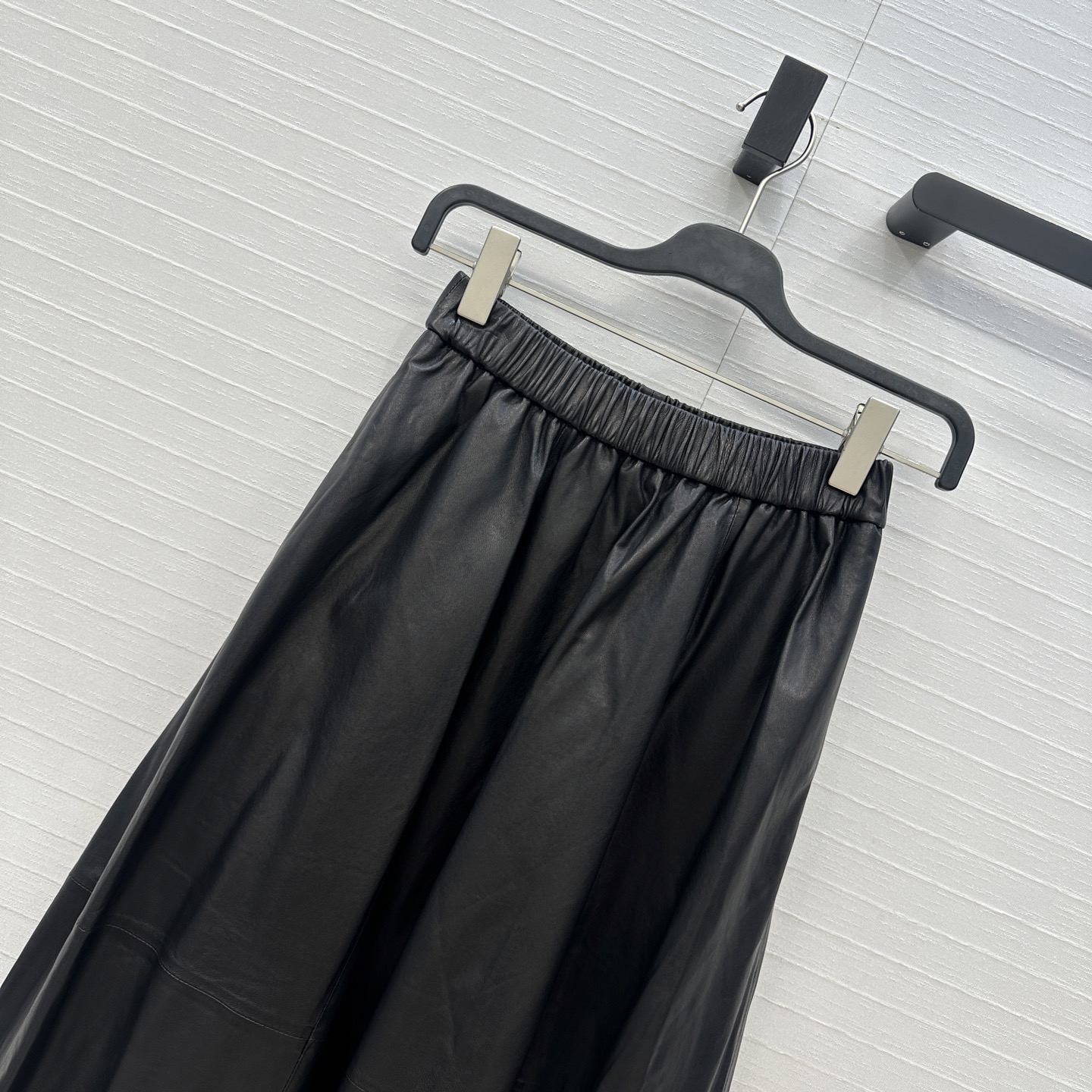 独家首发💕Alai*高智感穿搭！独家进口小羊皮高腰蓬蓬长半裙！100%绵羊皮，植鞣工艺皮质肉感油润柔软又